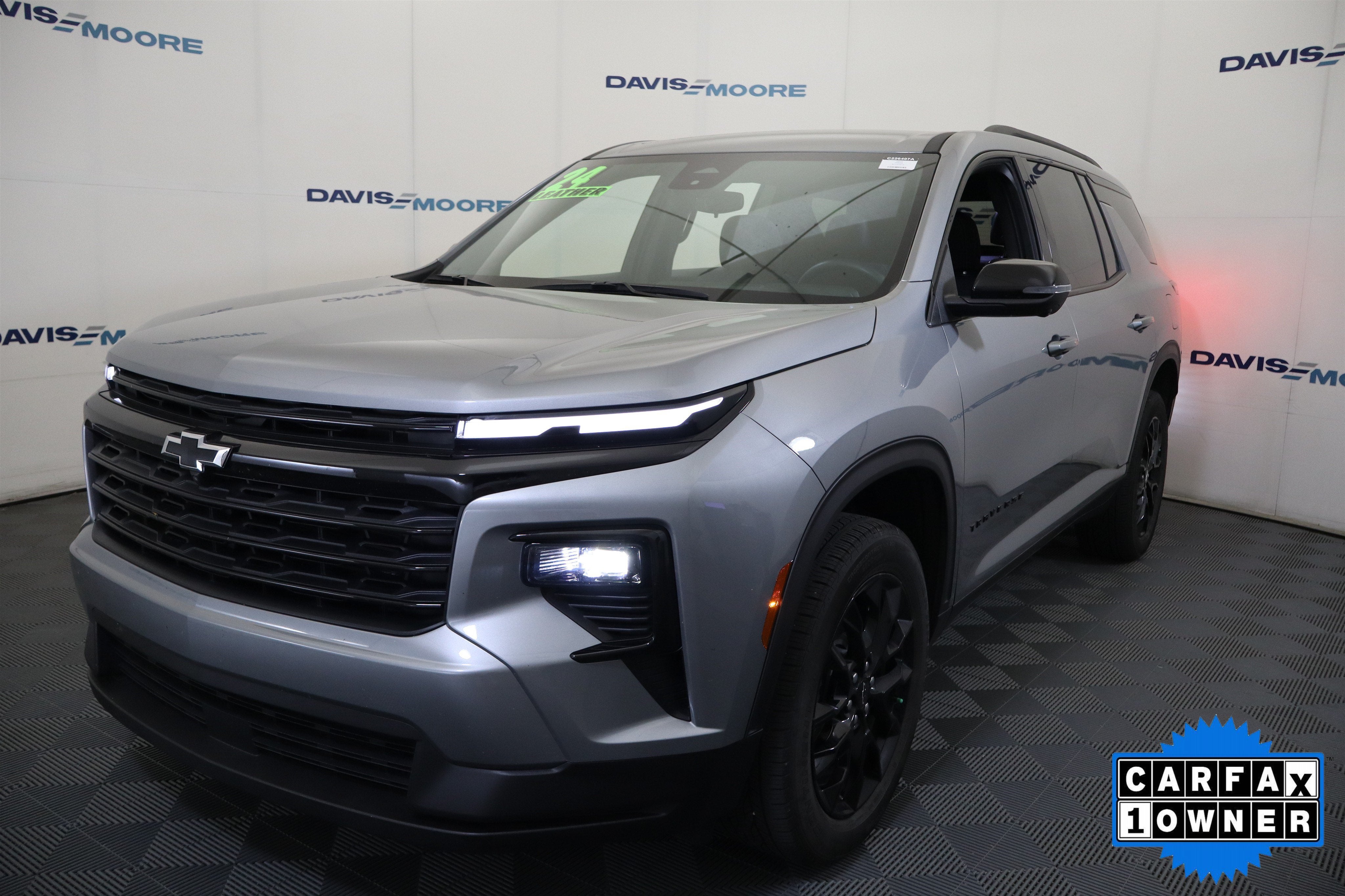 2024 Chevrolet Traverse FWD LT