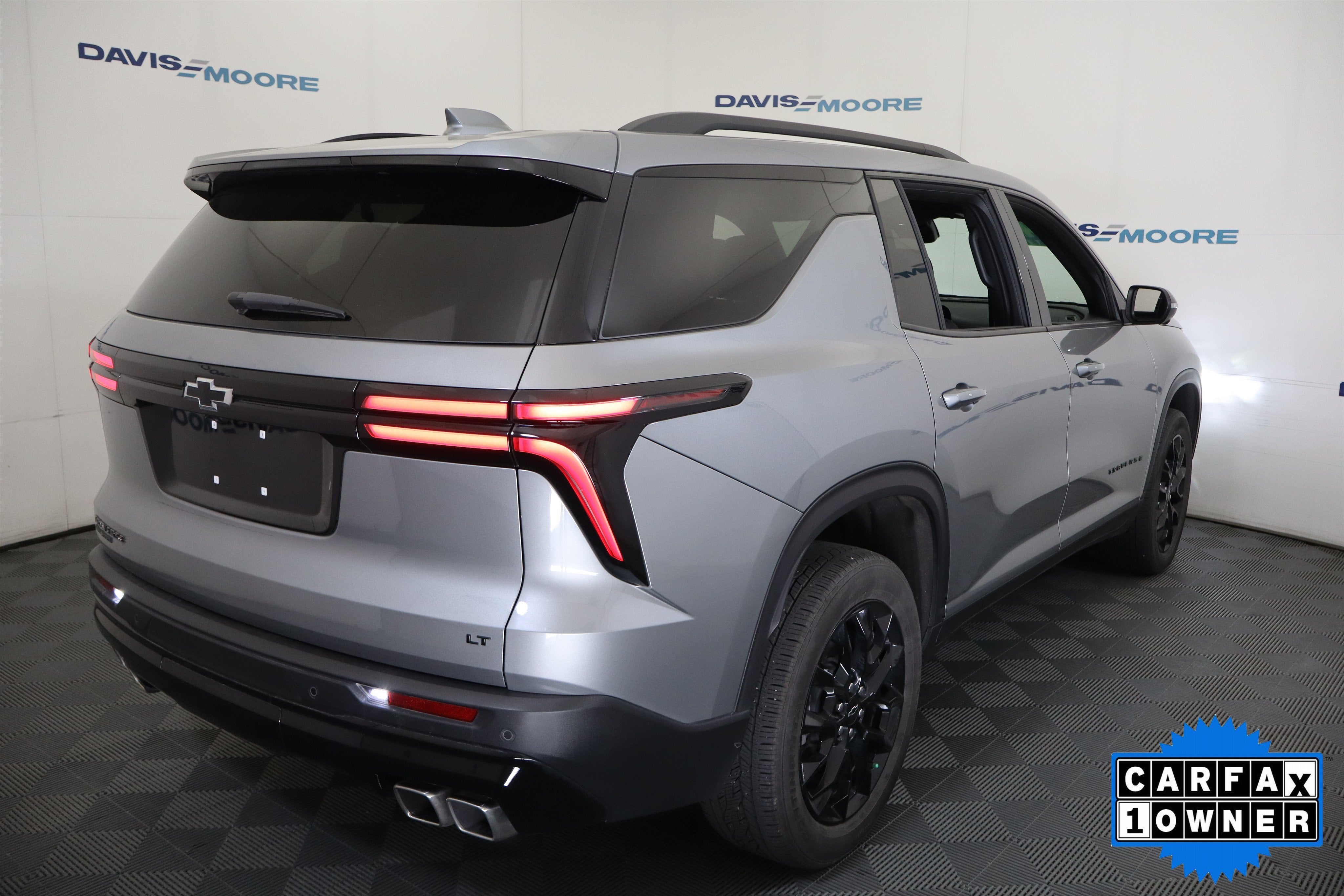 2024 Chevrolet Traverse FWD LT