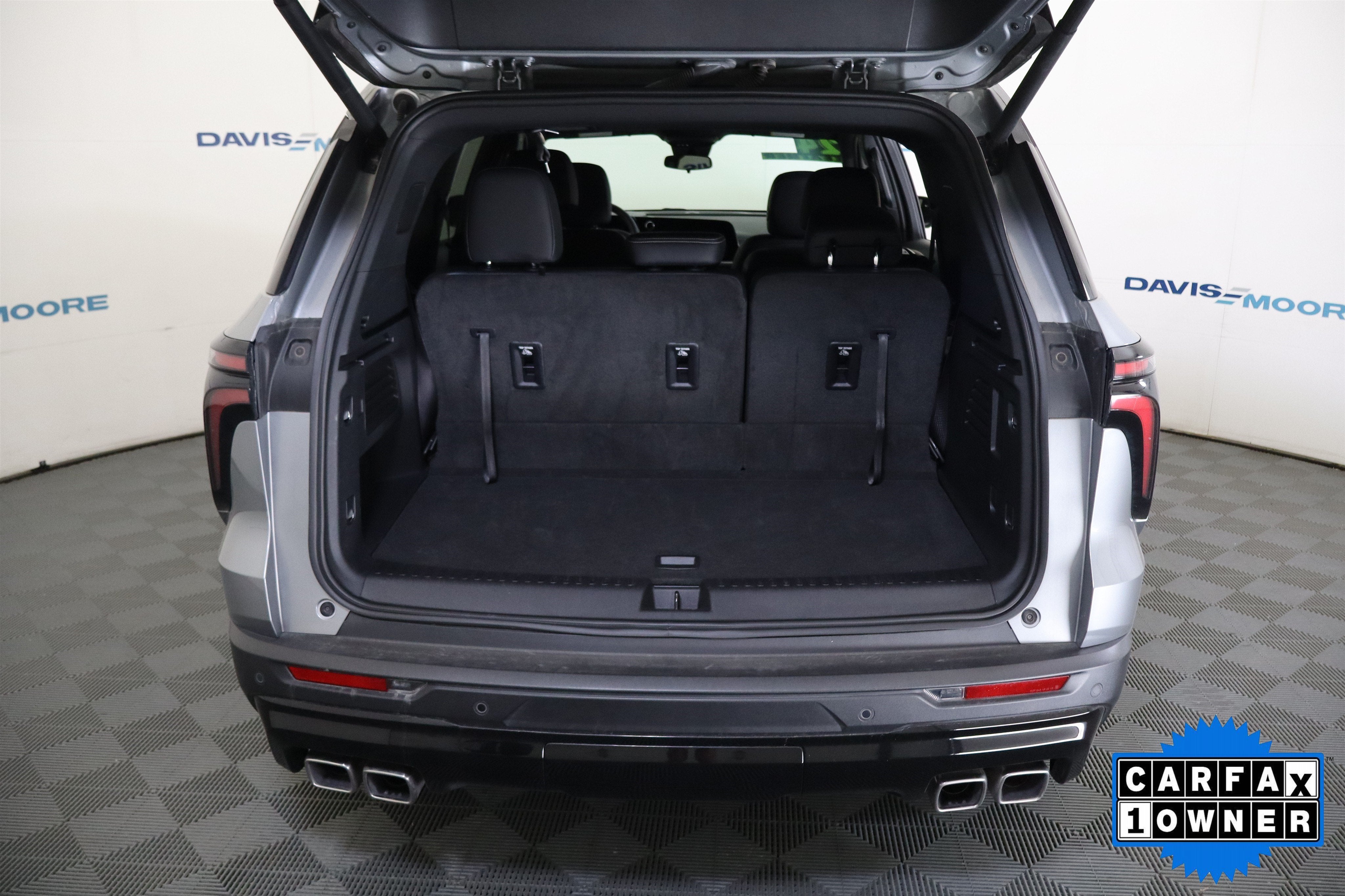 2024 Chevrolet Traverse FWD LT