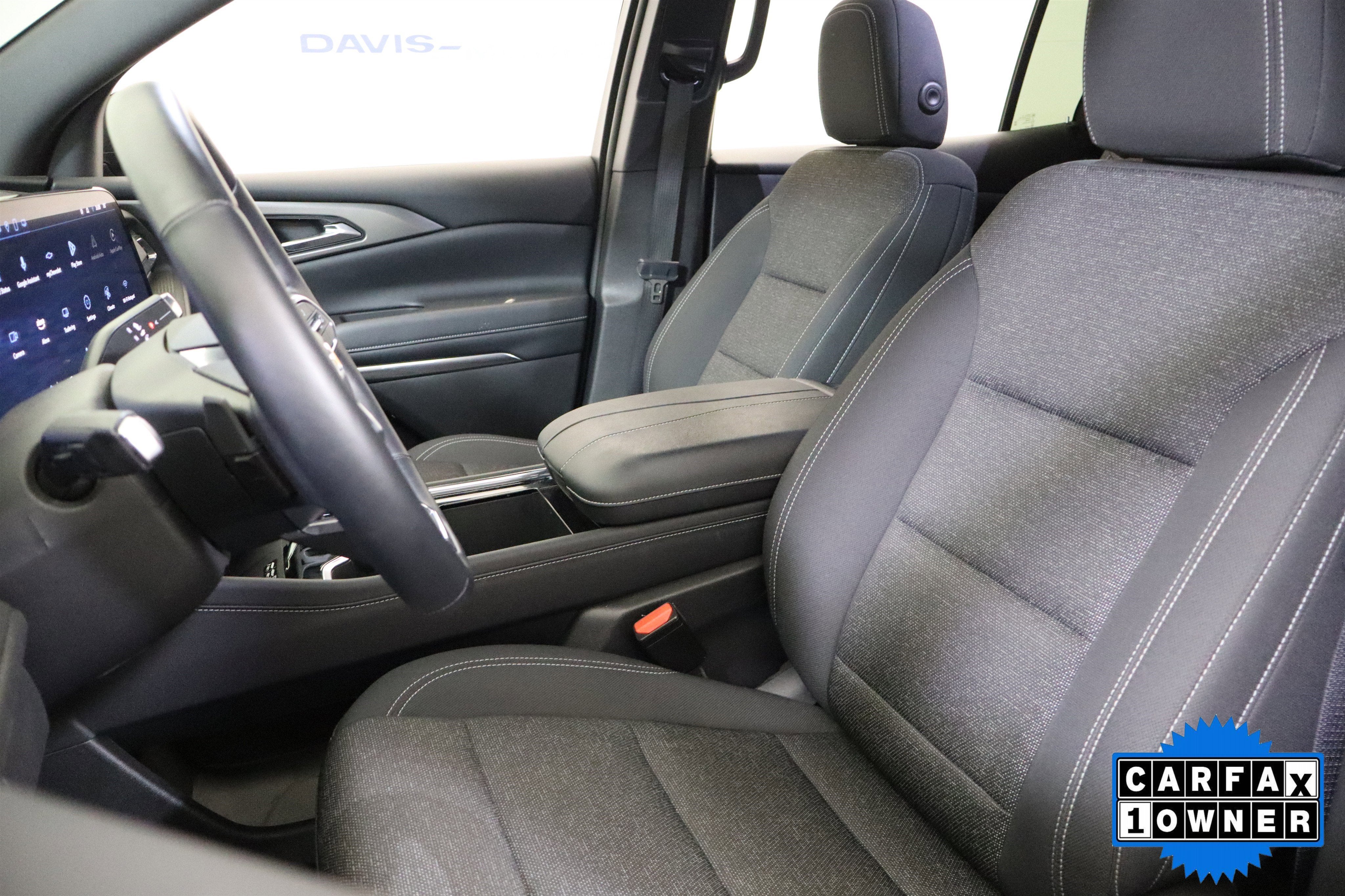 2025 Chevrolet Traverse FWD LT