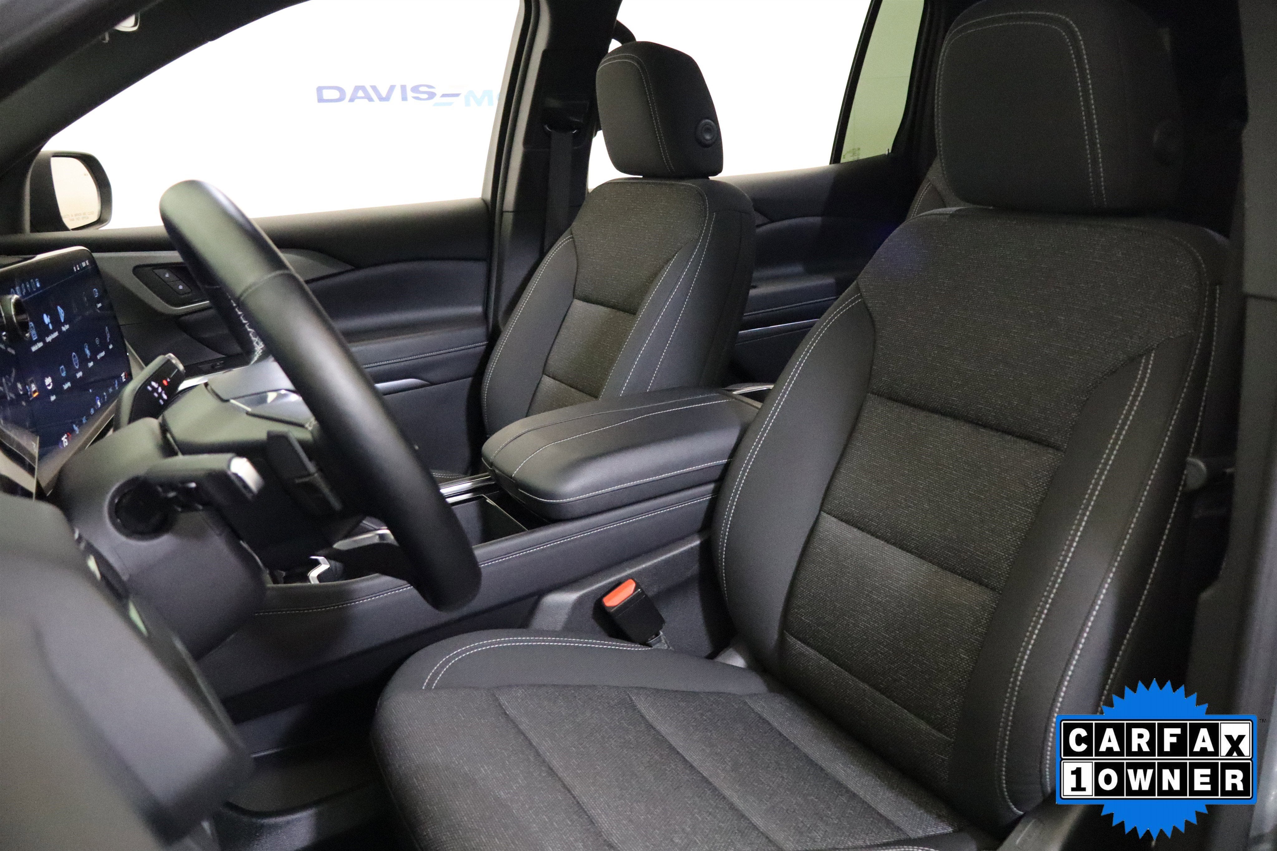 2025 Chevrolet Traverse FWD LT