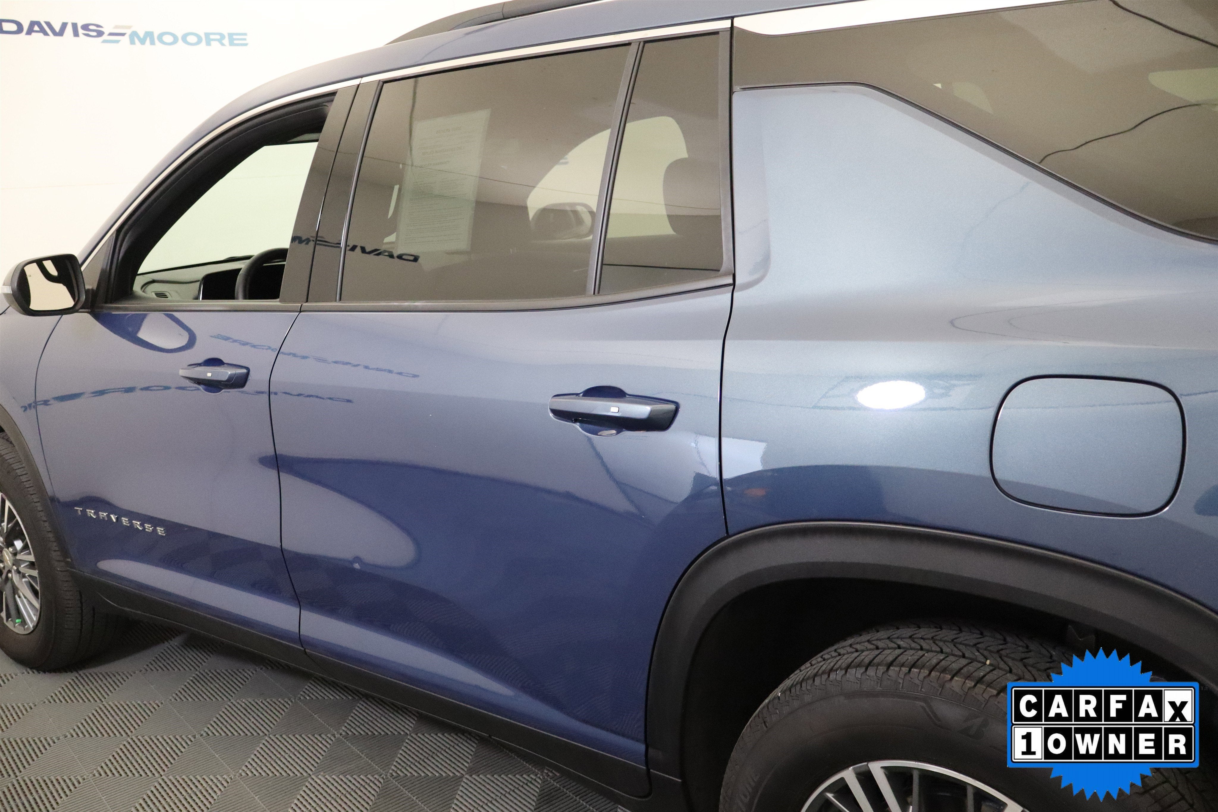 2025 Chevrolet Traverse FWD LT