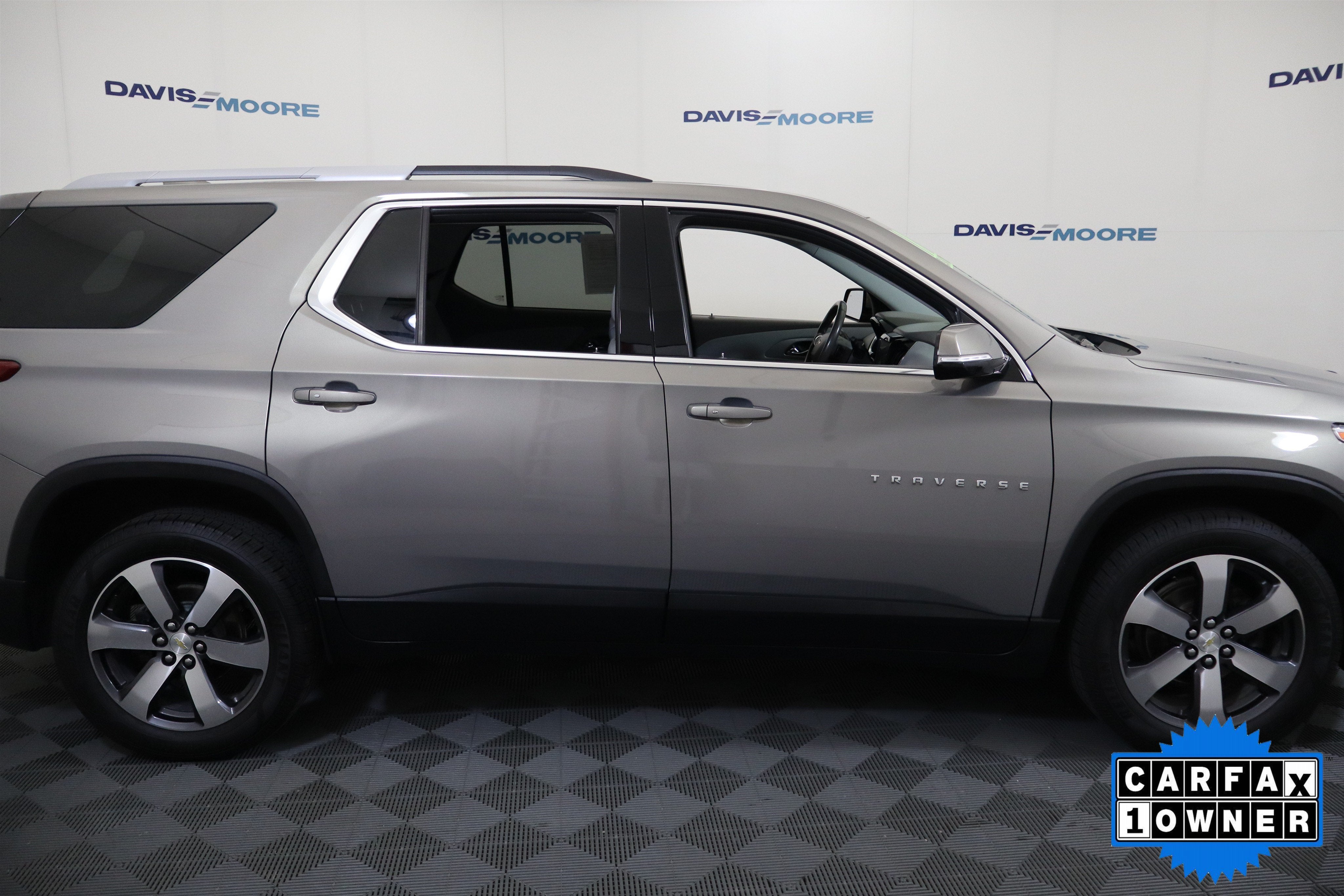 2018 Chevrolet Traverse LT Leather