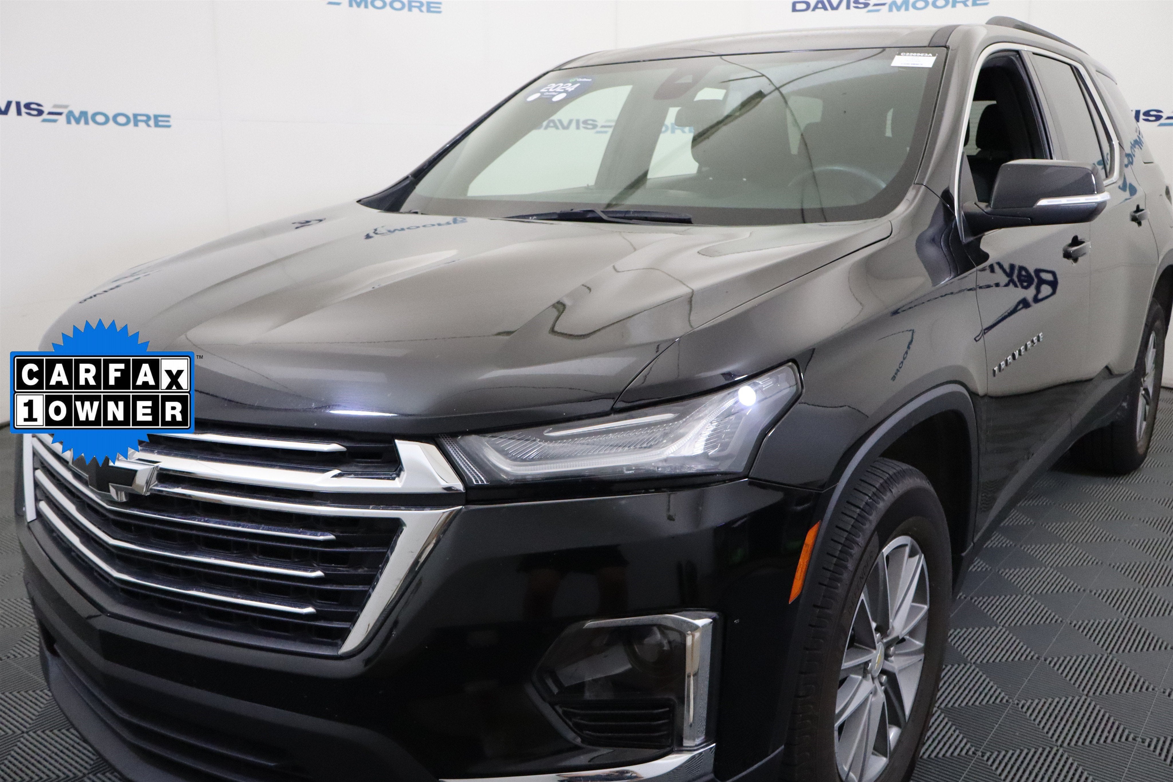 2024 Chevrolet Traverse Limited LT Cloth