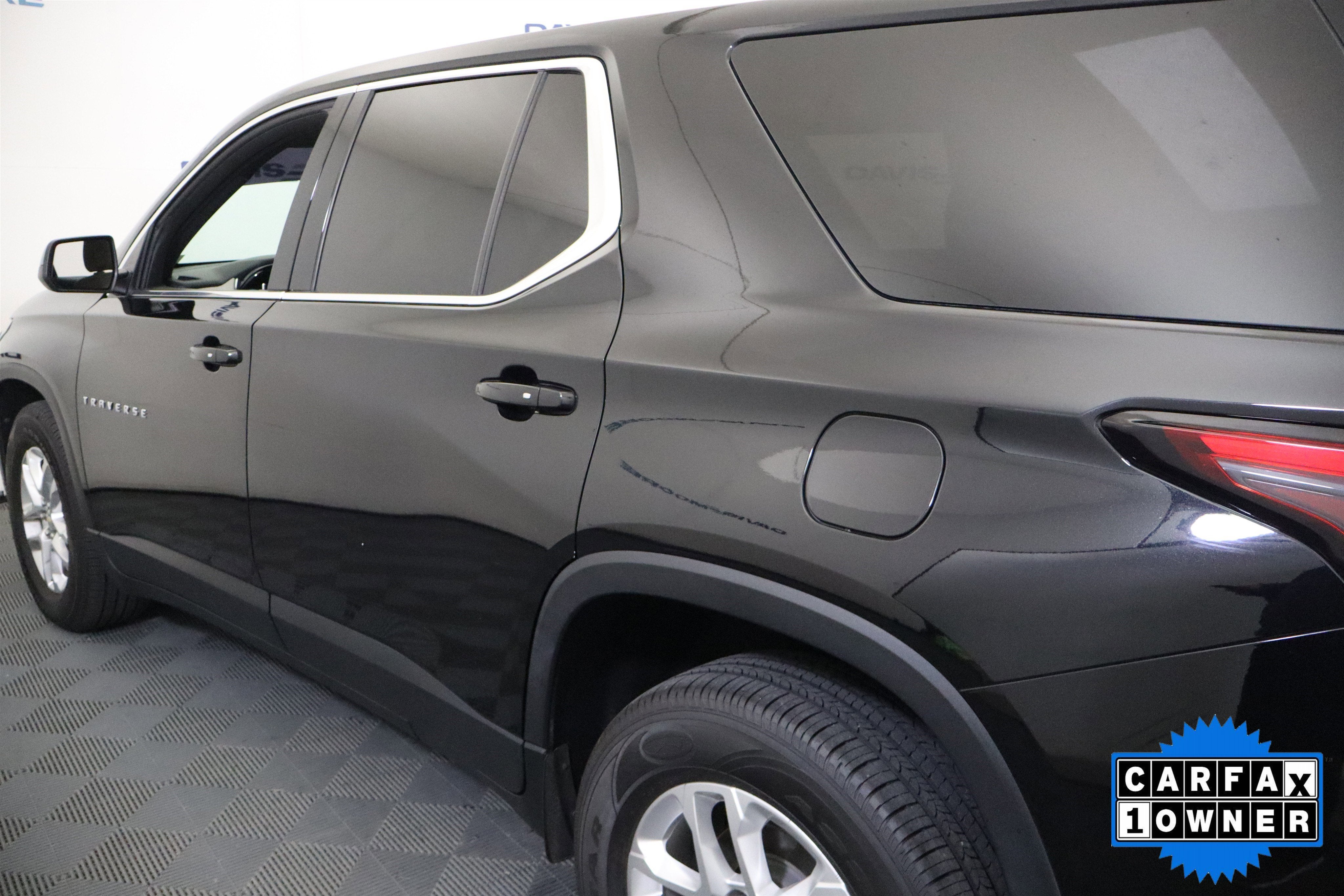 2022 Chevrolet Traverse LS AWD