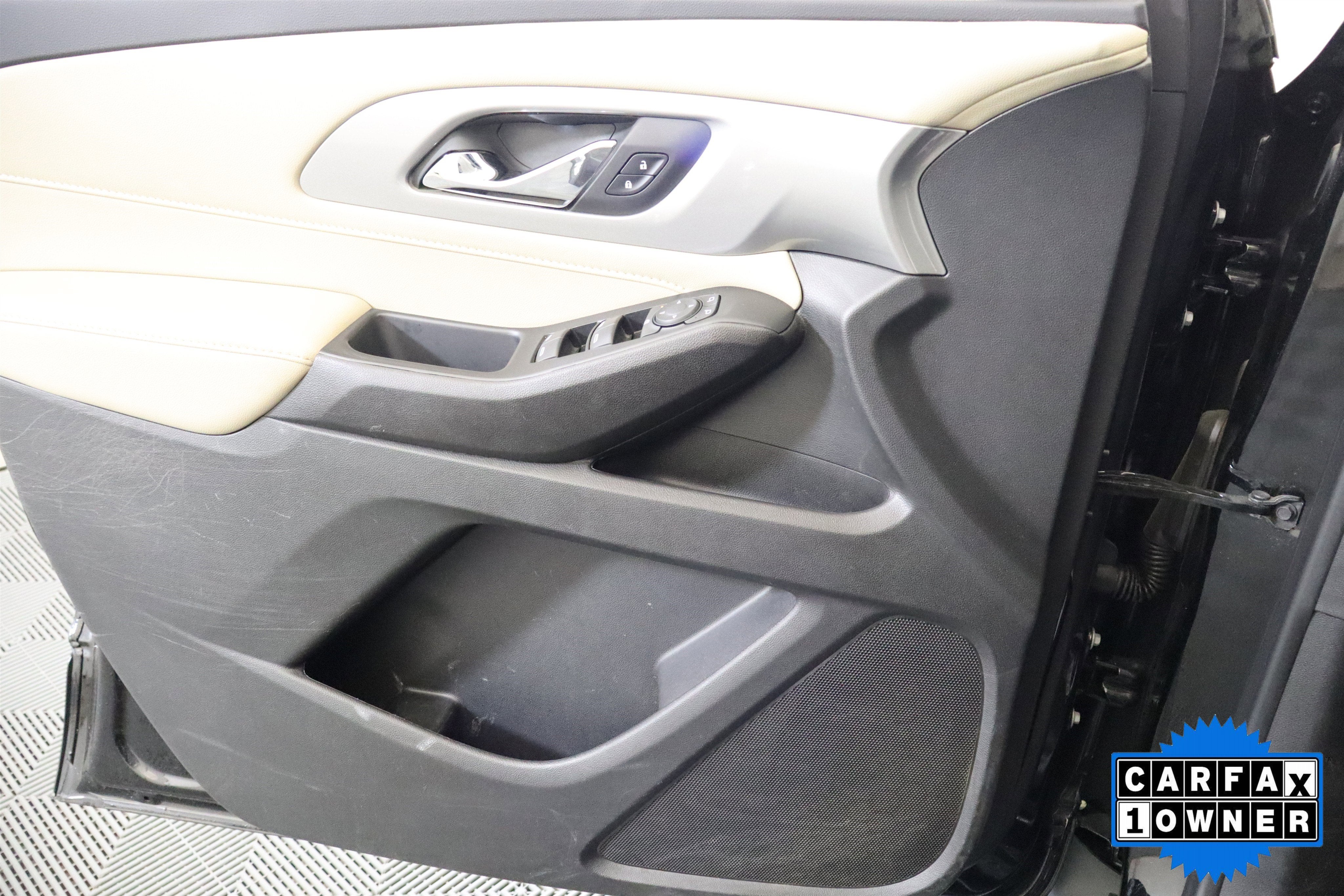 2022 Chevrolet Traverse LS AWD