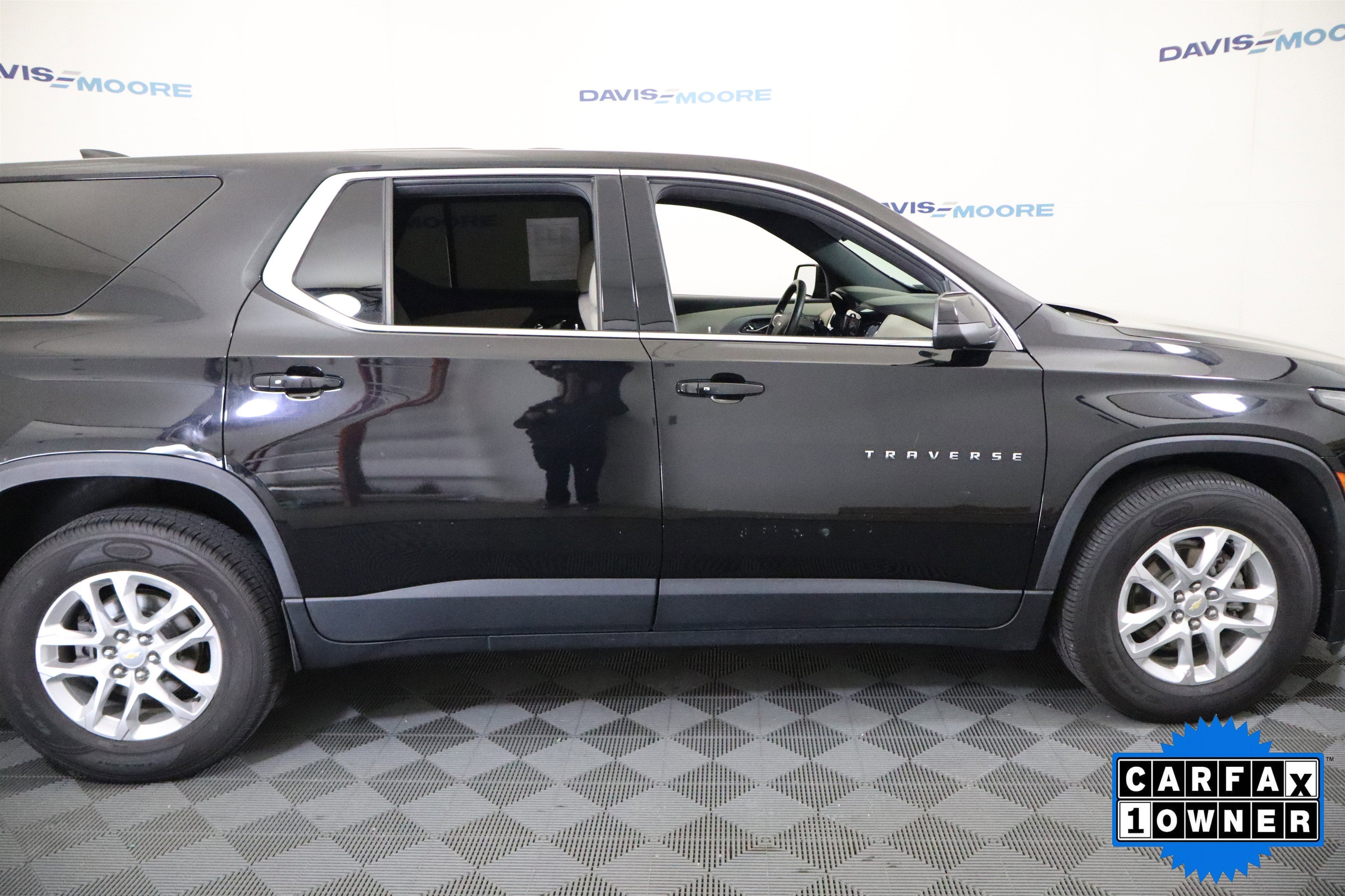 2022 Chevrolet Traverse LS AWD