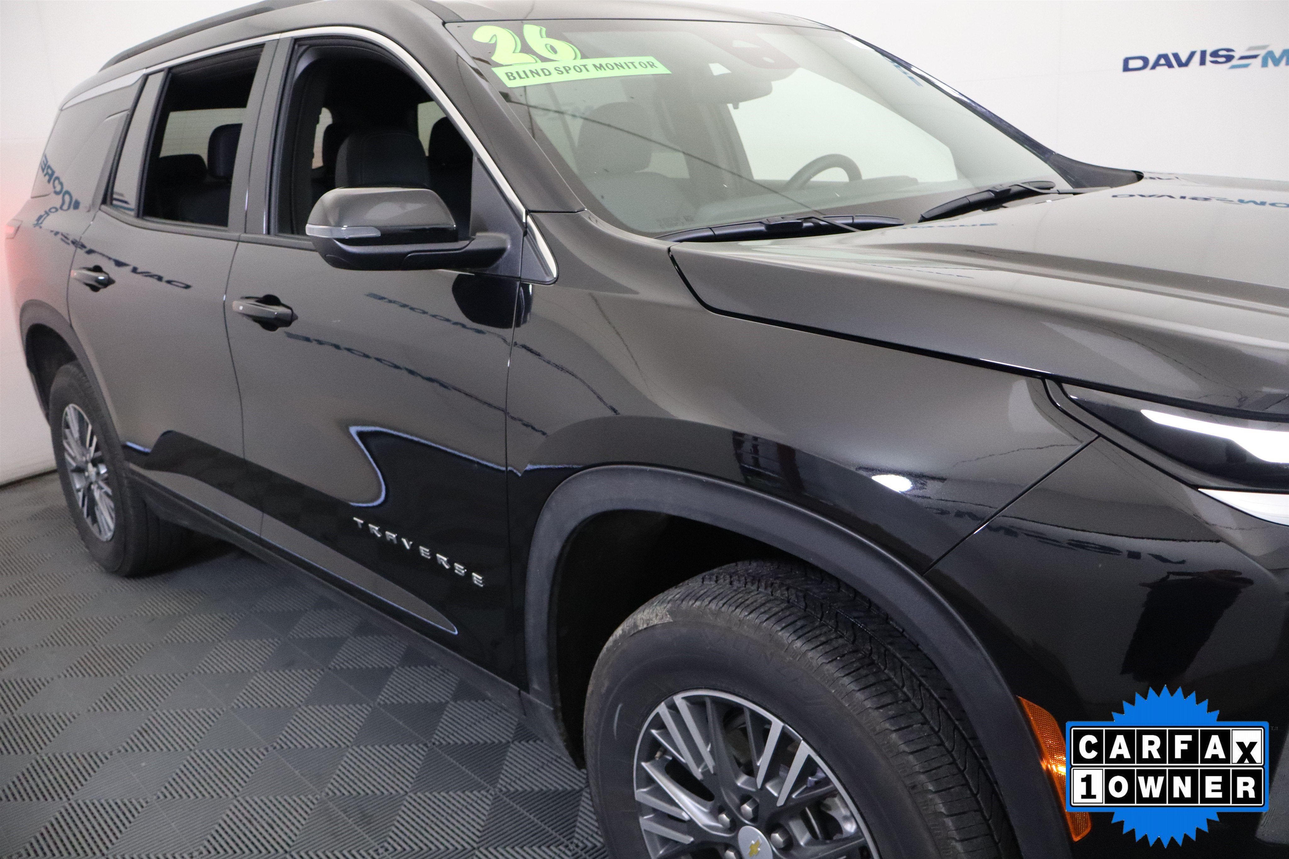 2026 Chevrolet Traverse AWD LT