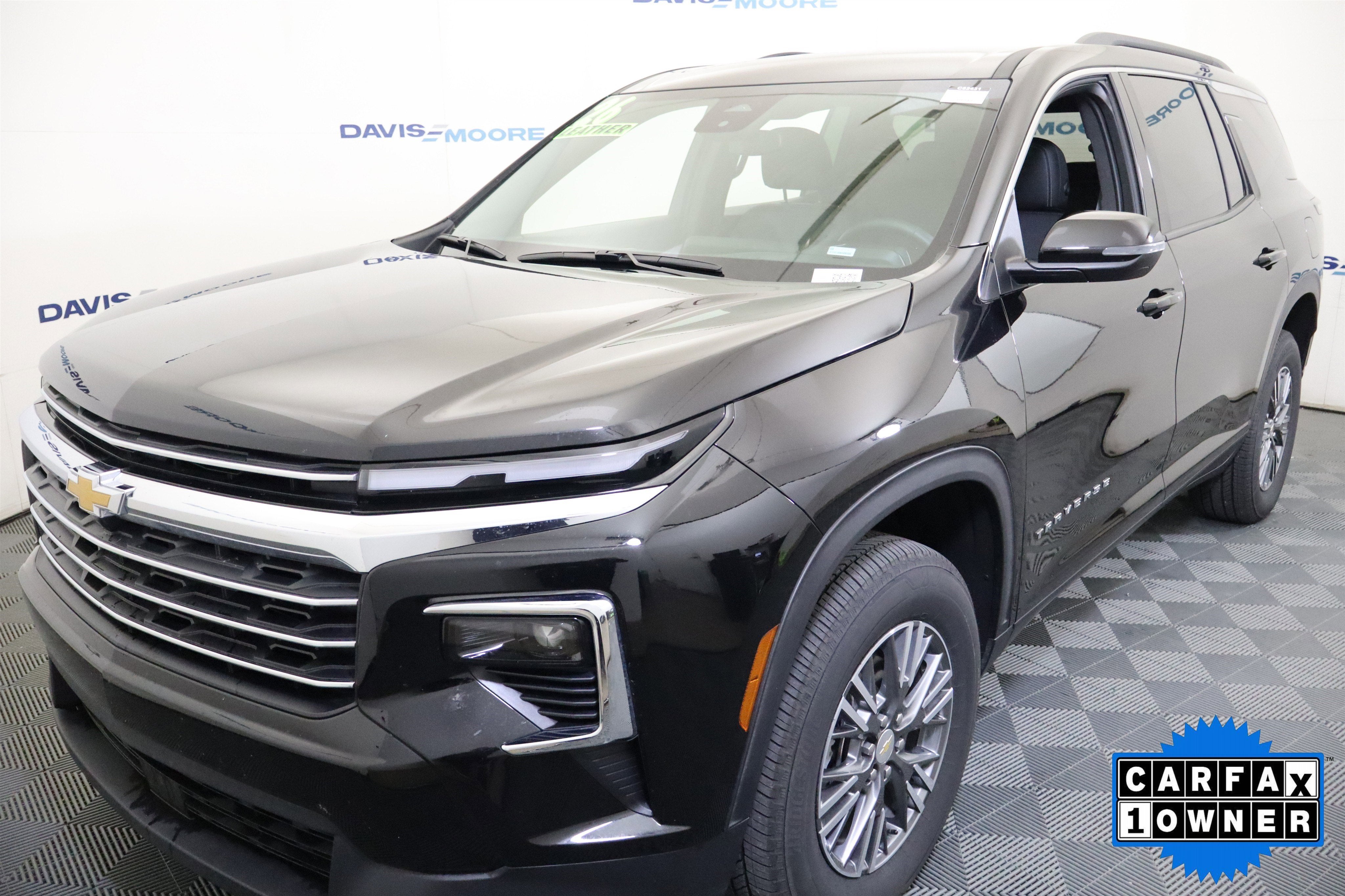 2026 Chevrolet Traverse AWD LT