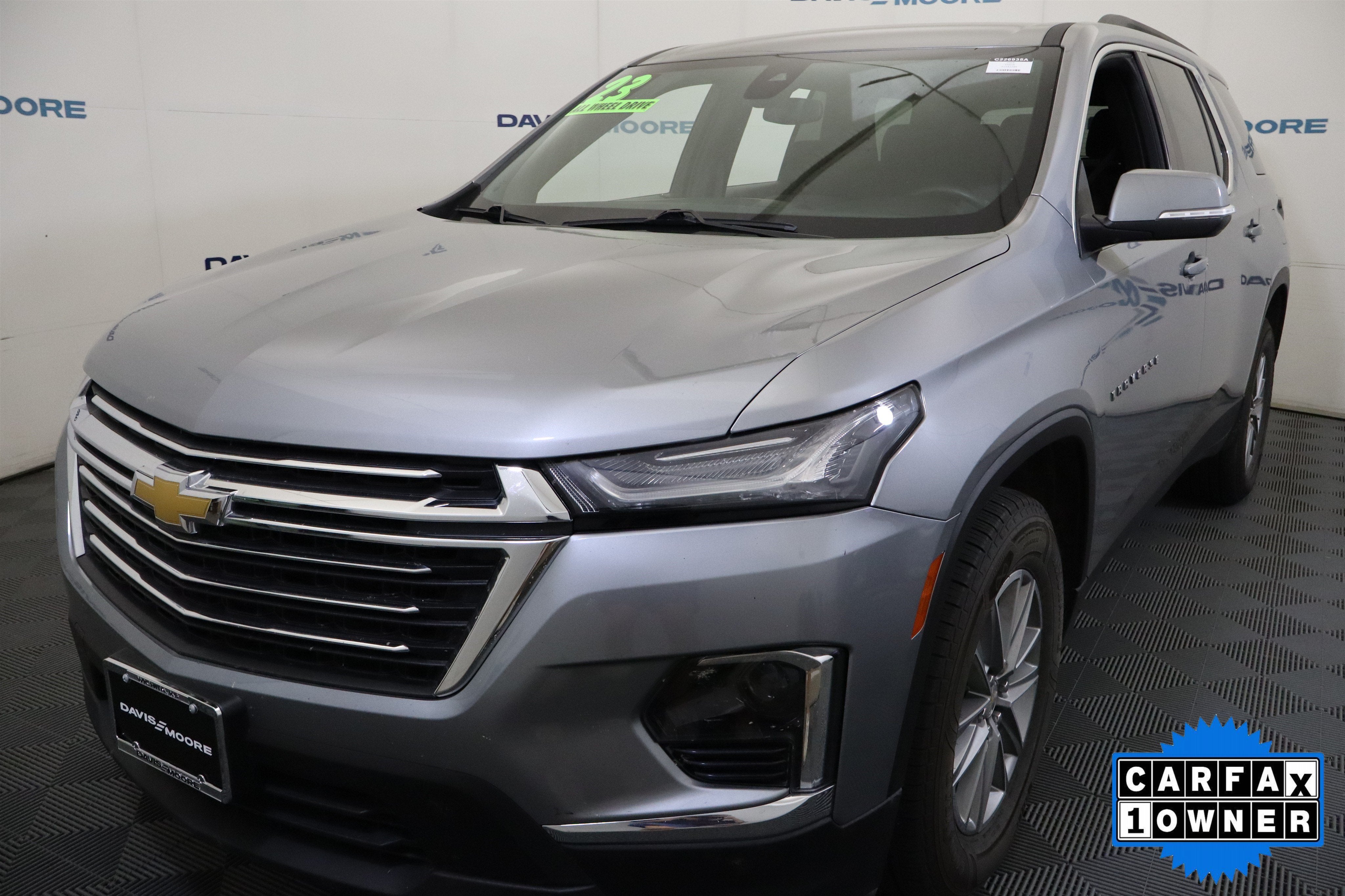 2023 Chevrolet Traverse LT Cloth AWD
