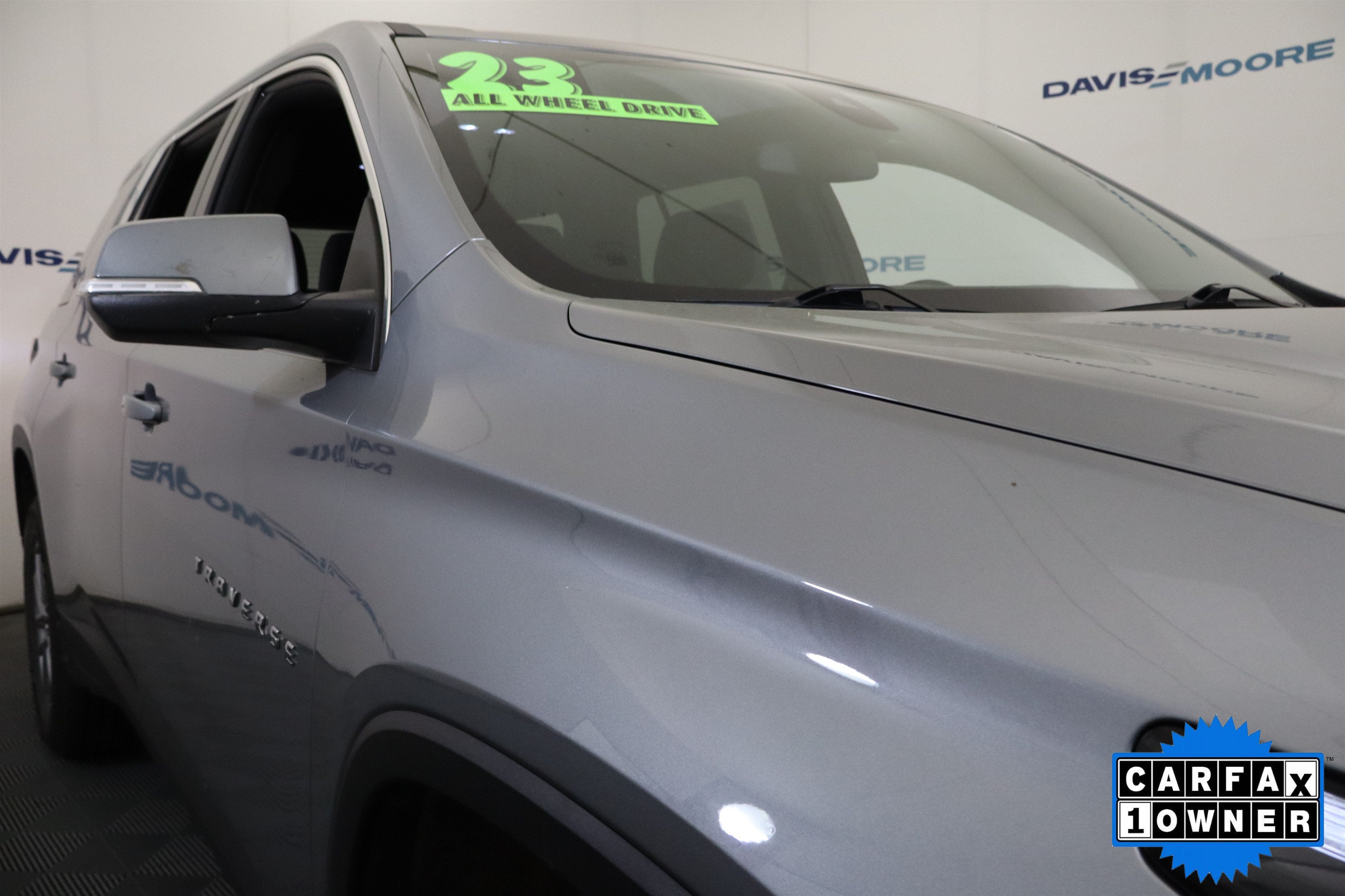 2023 Chevrolet Traverse LT Cloth AWD