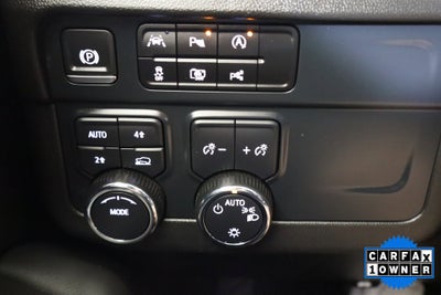 2025 Chevrolet Suburban LT 4WD