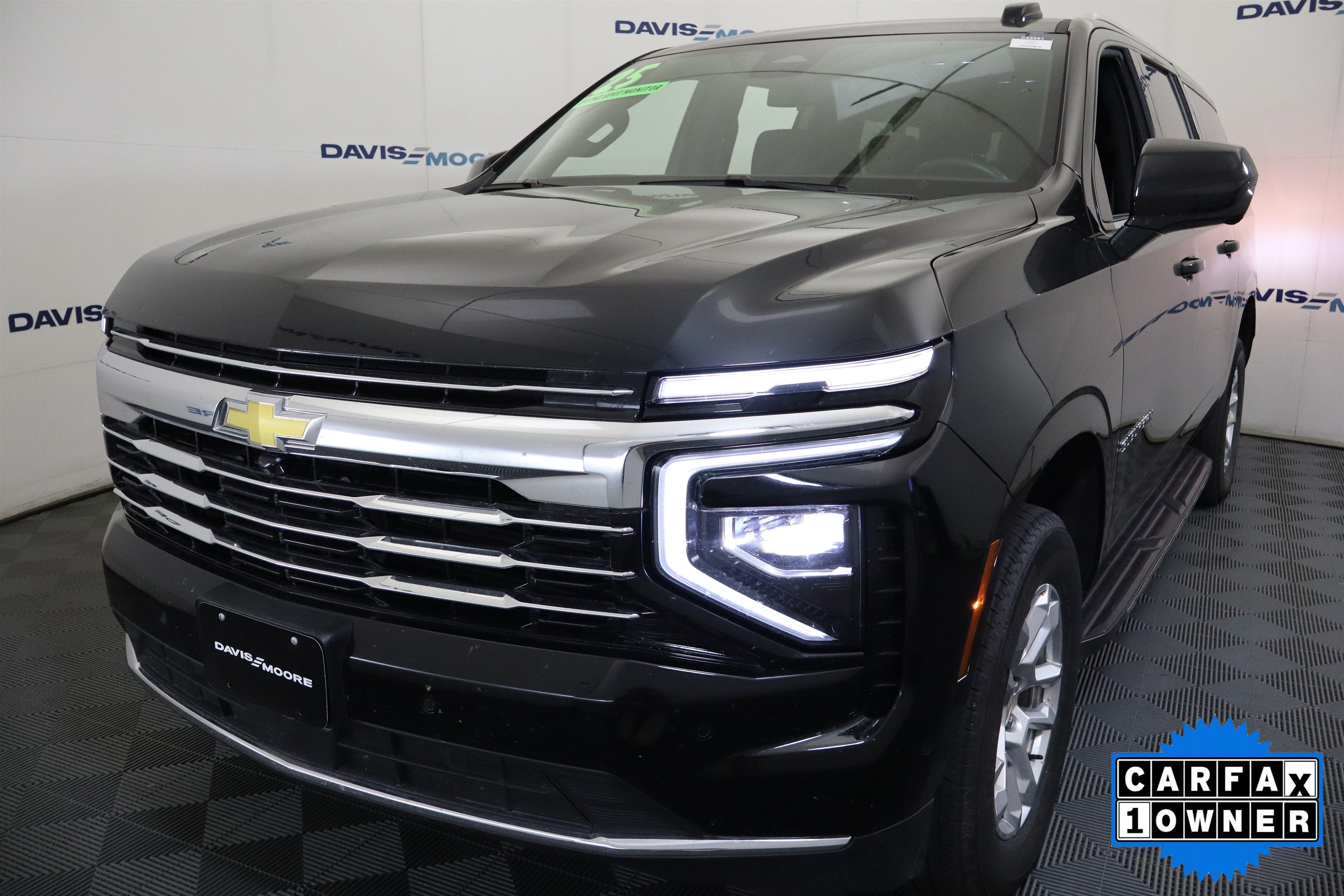 2025 Chevrolet Suburban LT 4WD