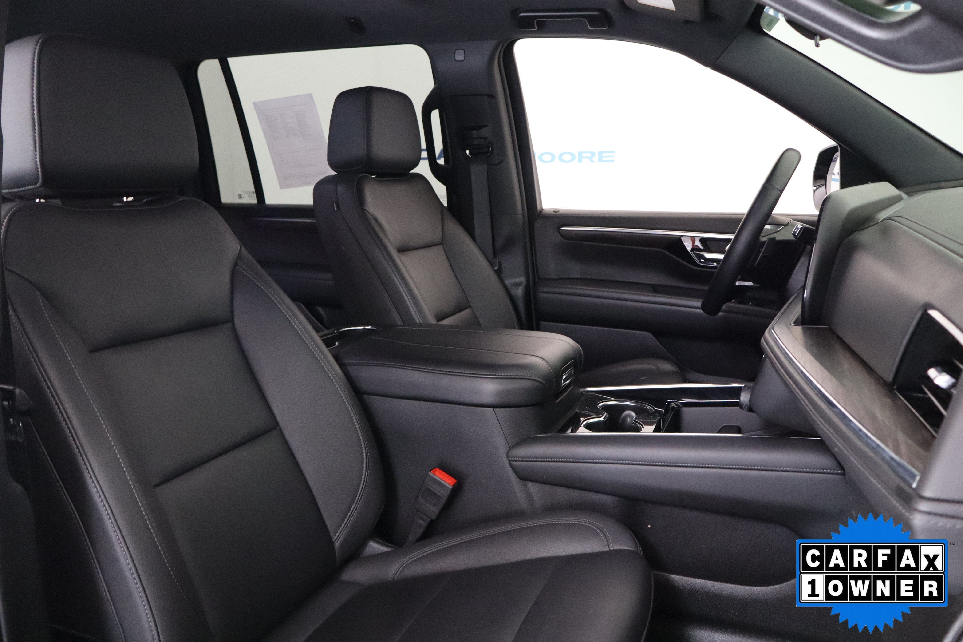 2025 Chevrolet Suburban LT 4WD