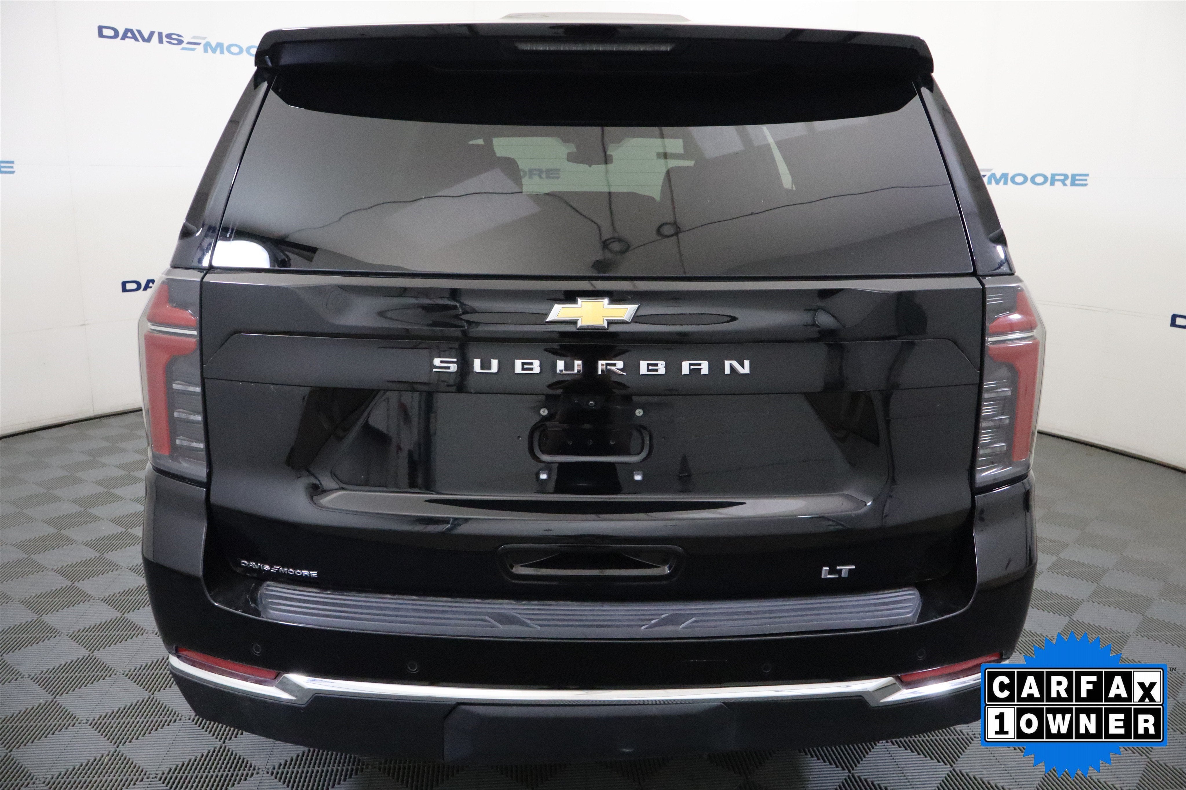 2025 Chevrolet Suburban LT 4WD