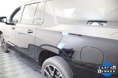 2025 Chevrolet Suburban RST 4WD
