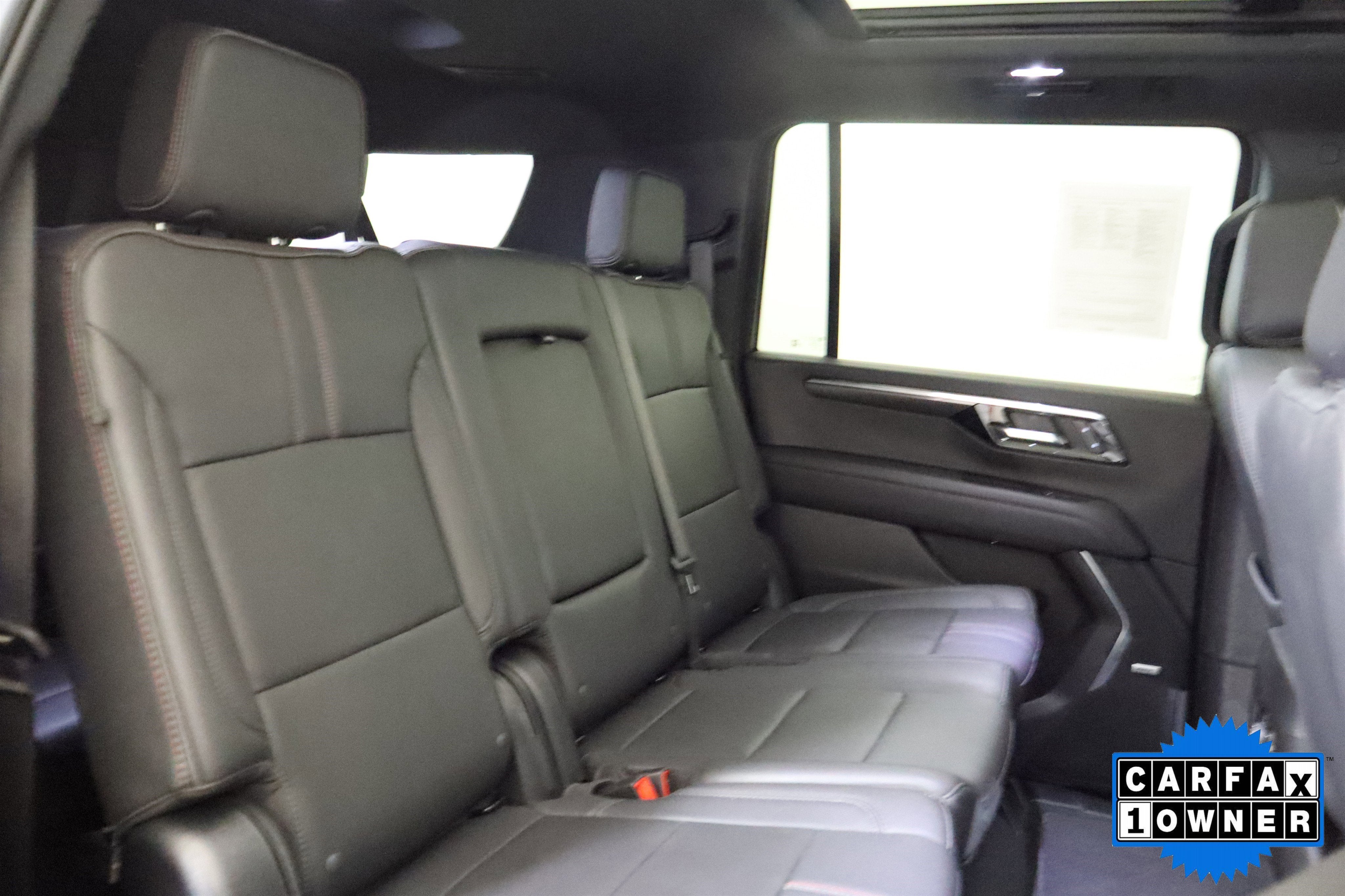 2025 Chevrolet Suburban RST 4WD