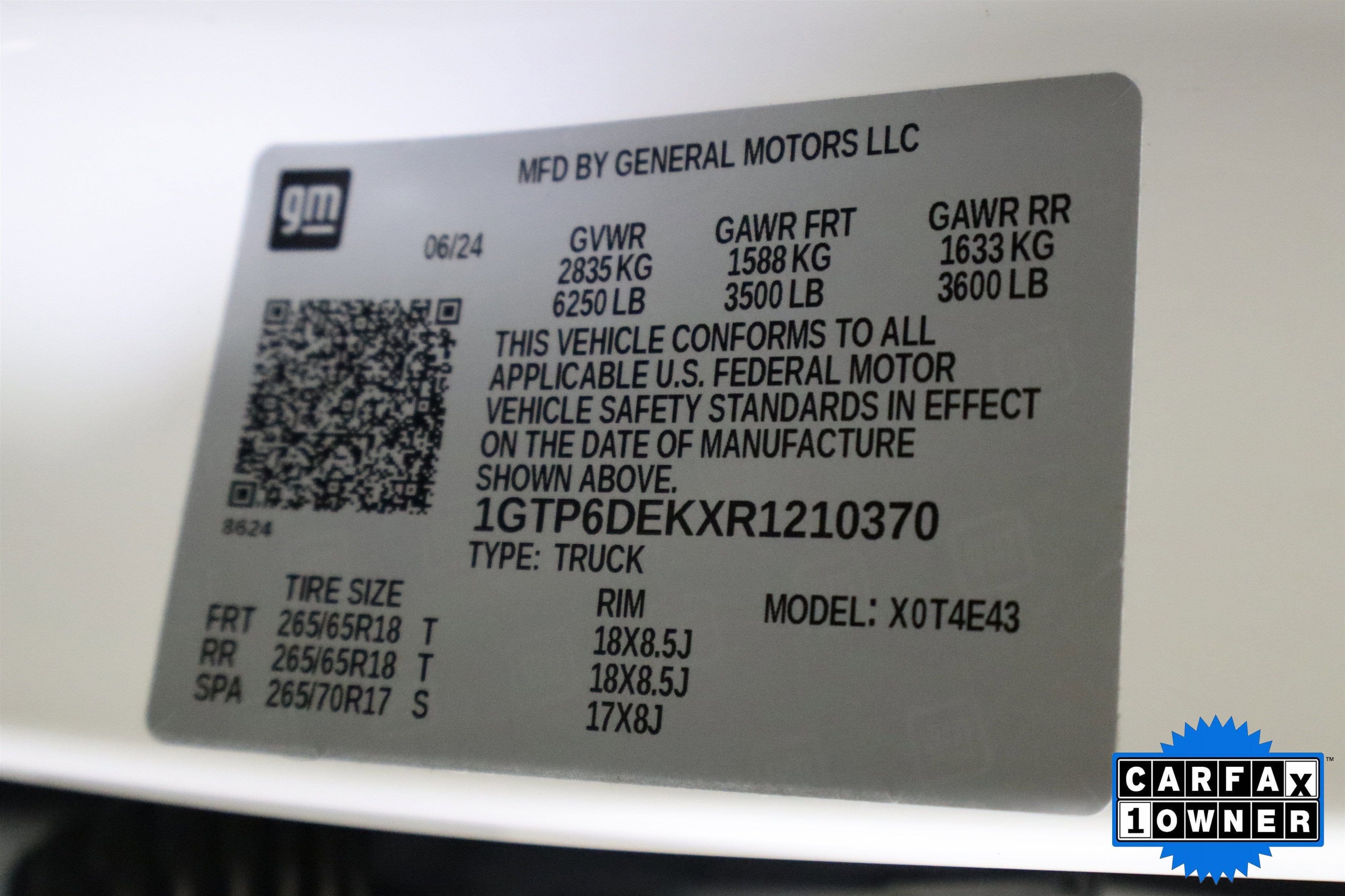 2024 GMC Canyon 4WD AT4 Crew Cab