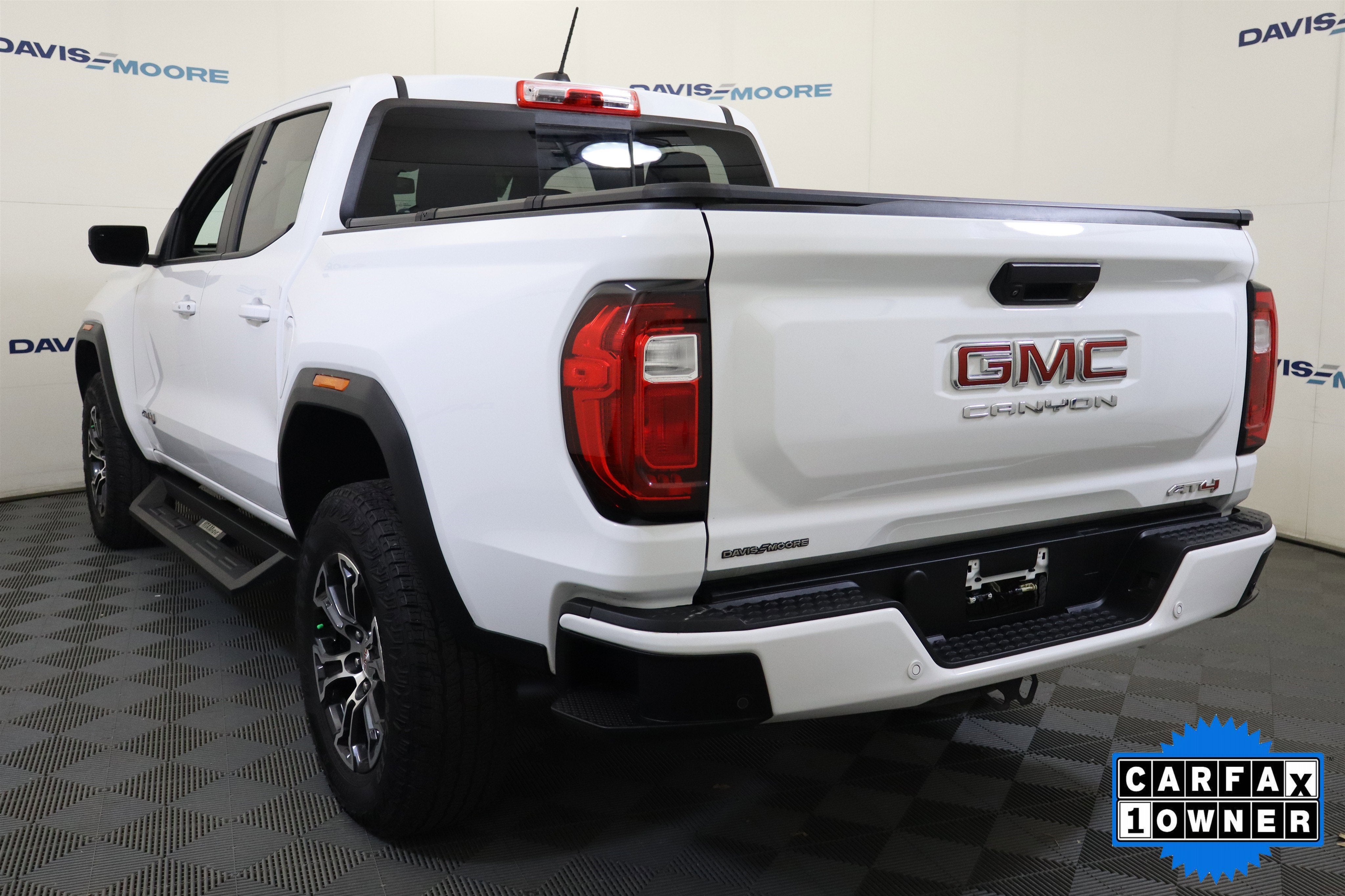 2024 GMC Canyon 4WD AT4 Crew Cab