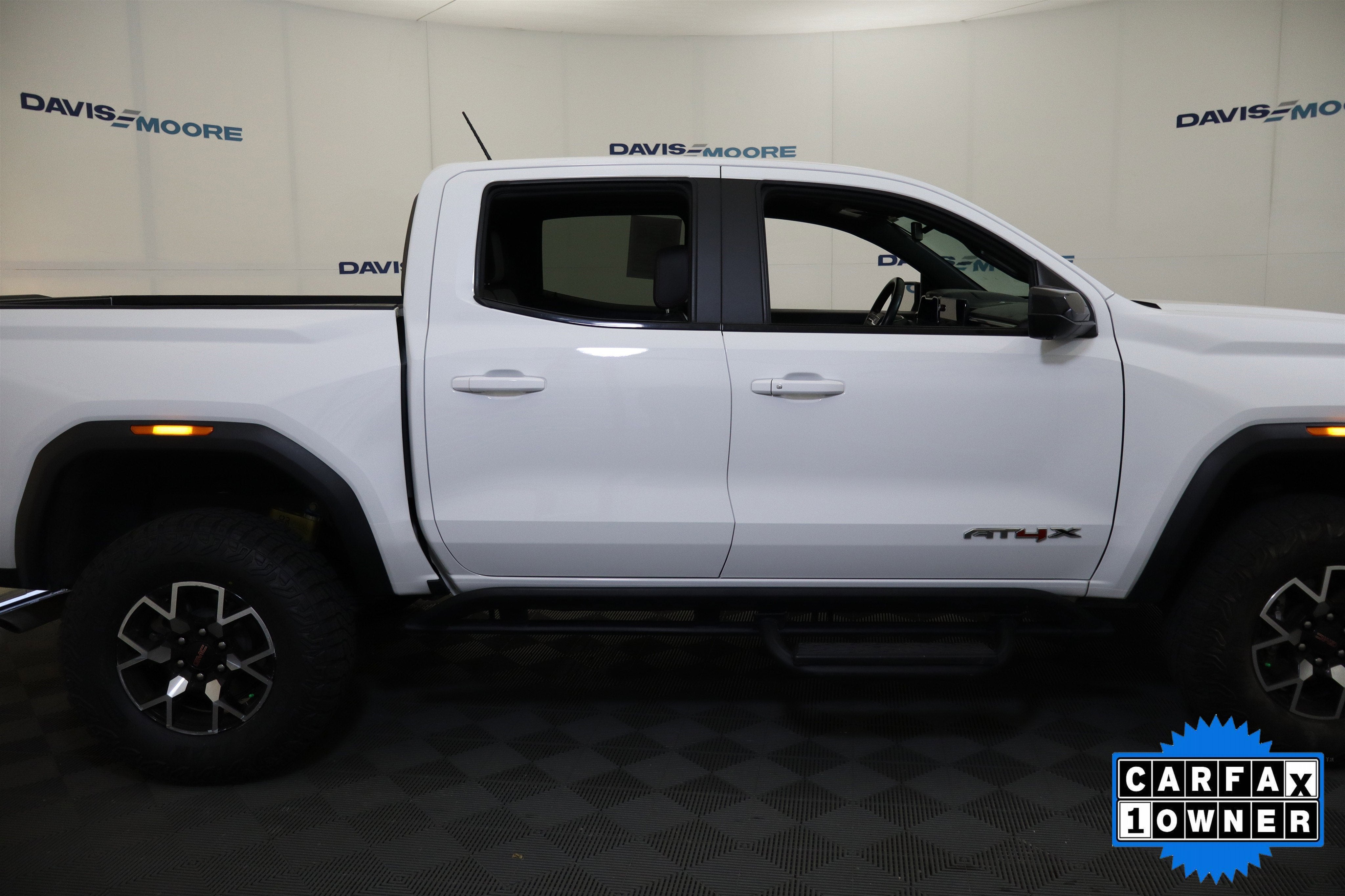 2023 GMC Canyon 4WD AT4X Crew Cab