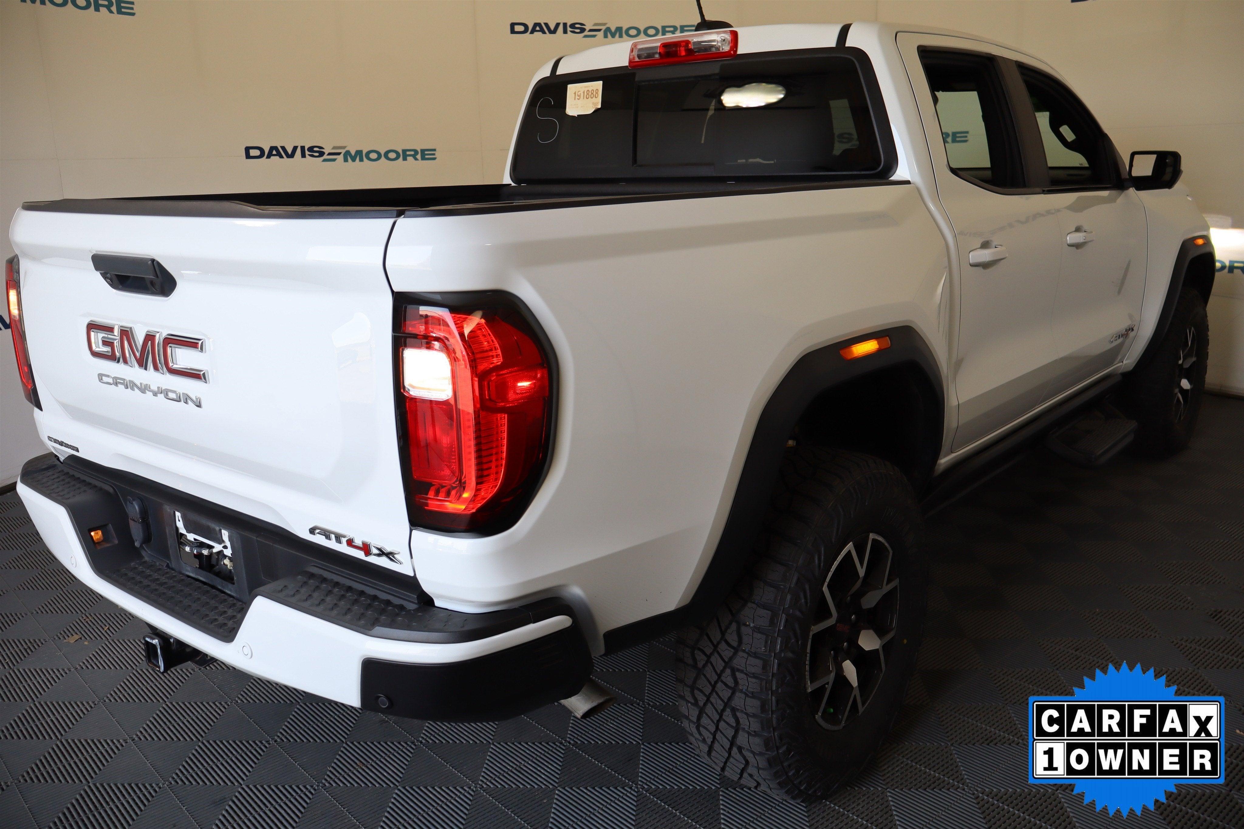 2023 GMC Canyon 4WD AT4X Crew Cab