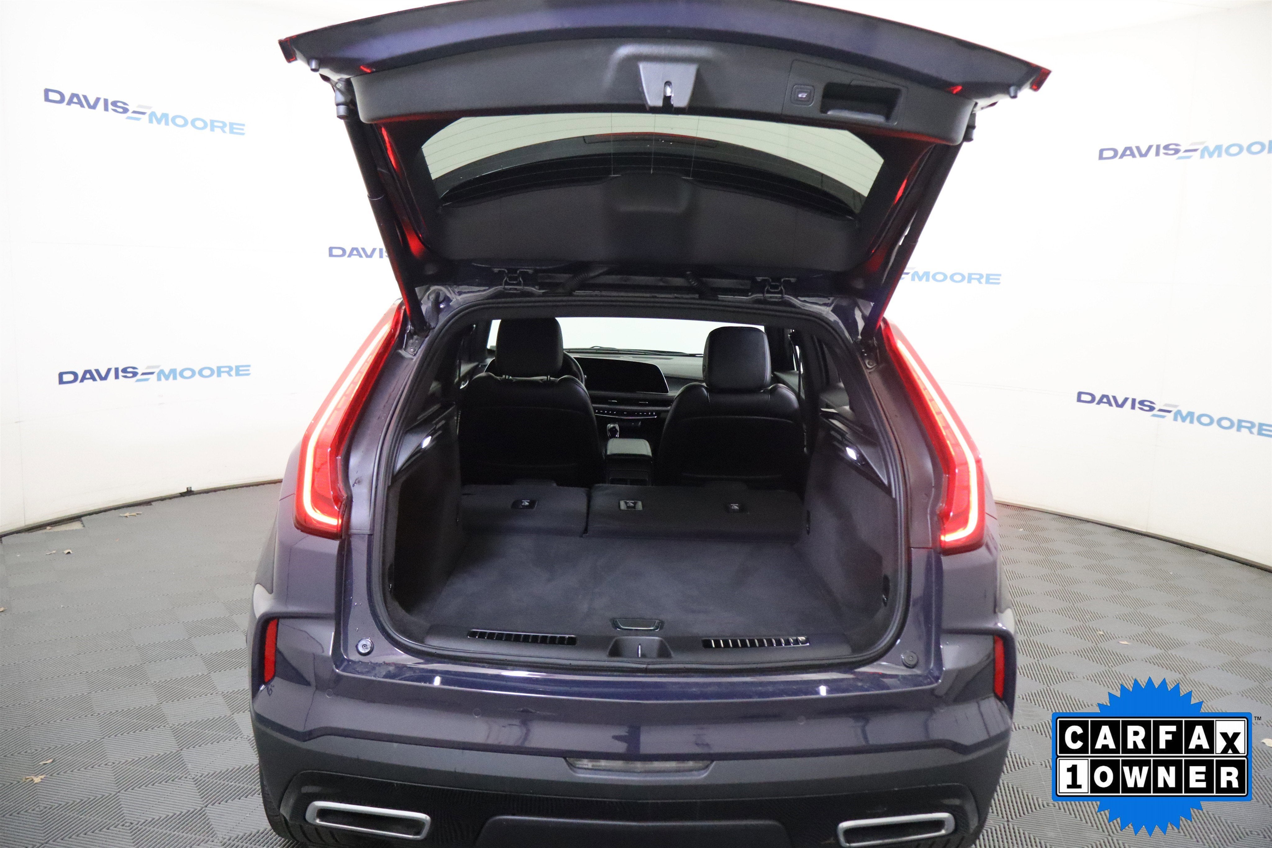 2025 Cadillac XT4 AWD Premium Luxury