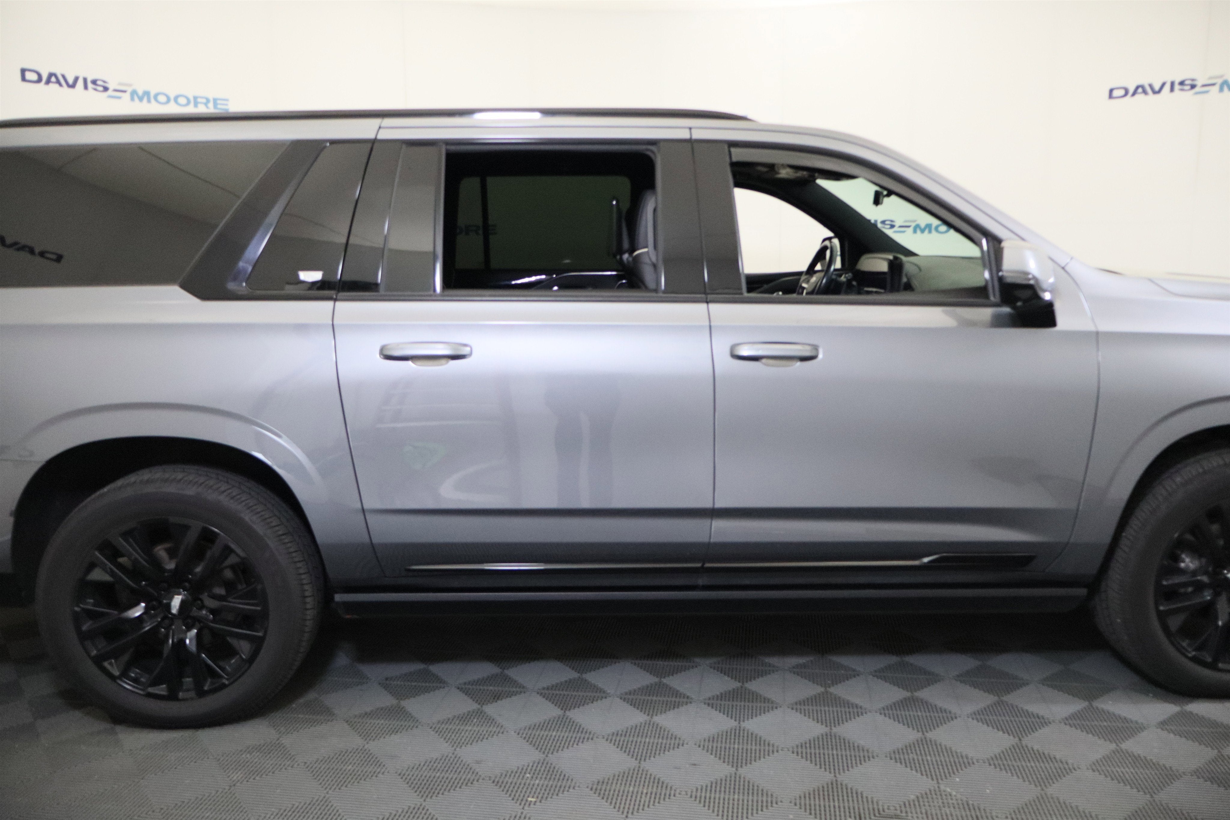 2021 Cadillac Escalade ESV Sport 4WD