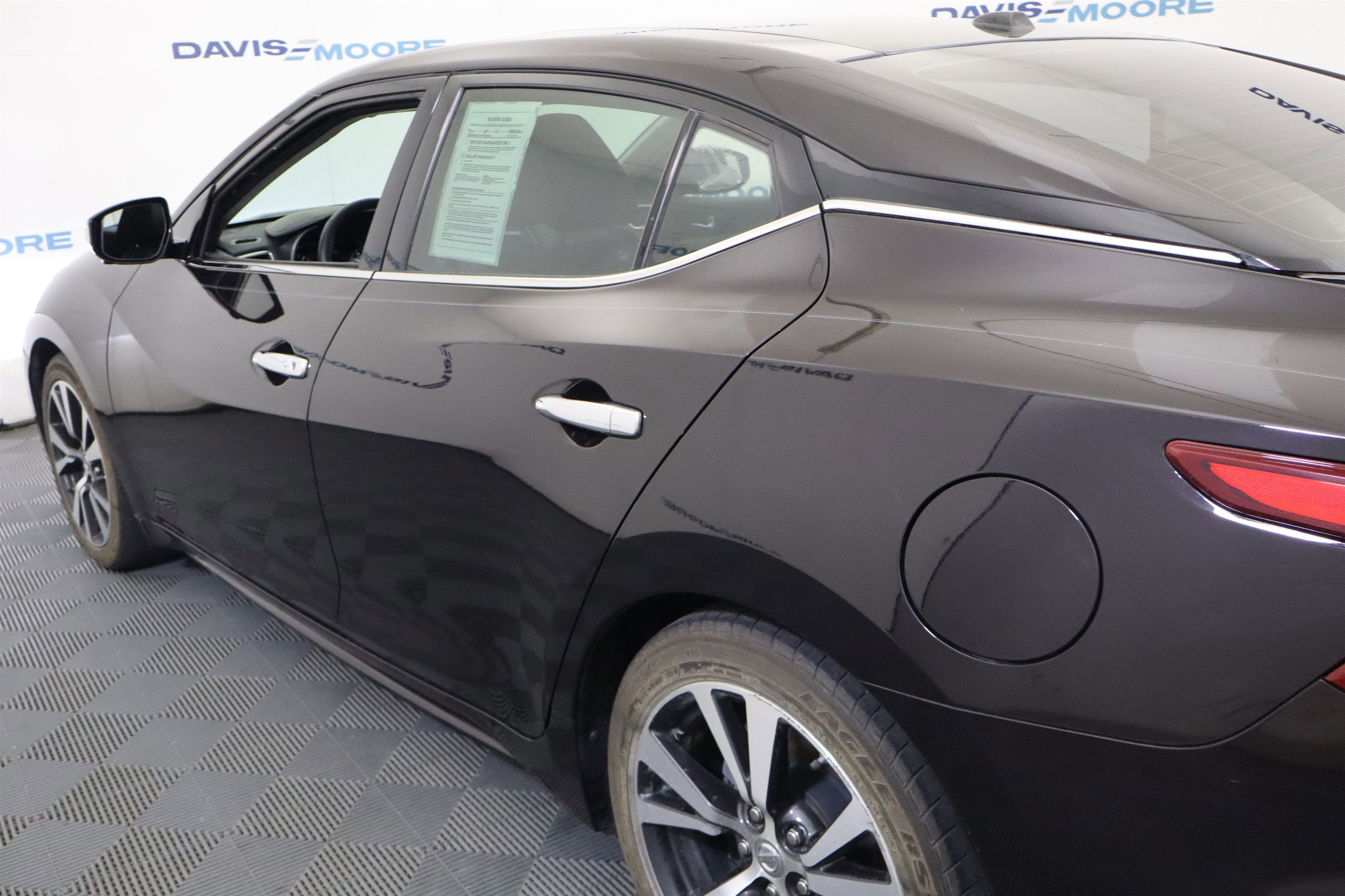 2017 Nissan Maxima Platinum