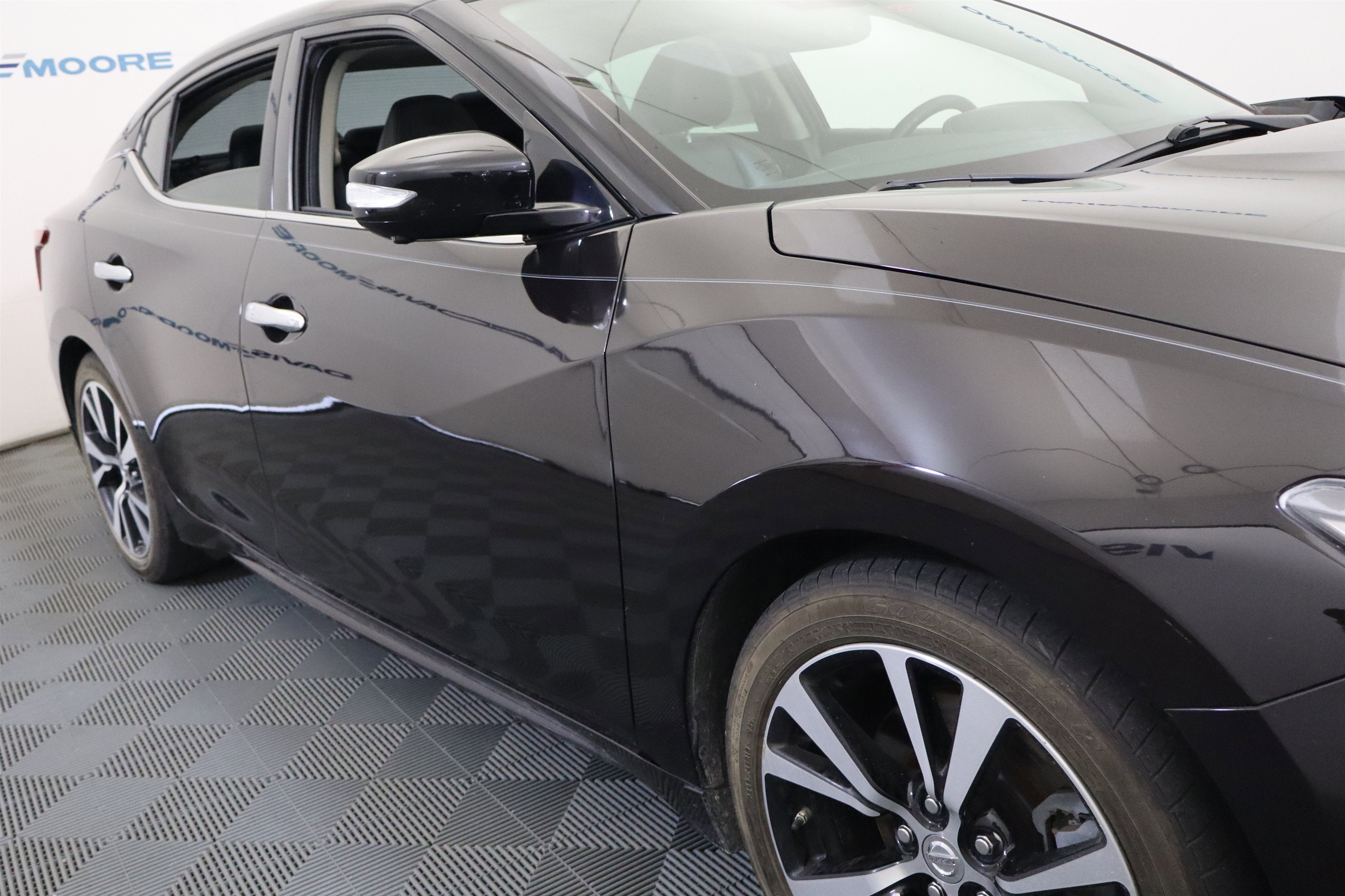 2017 Nissan Maxima Platinum