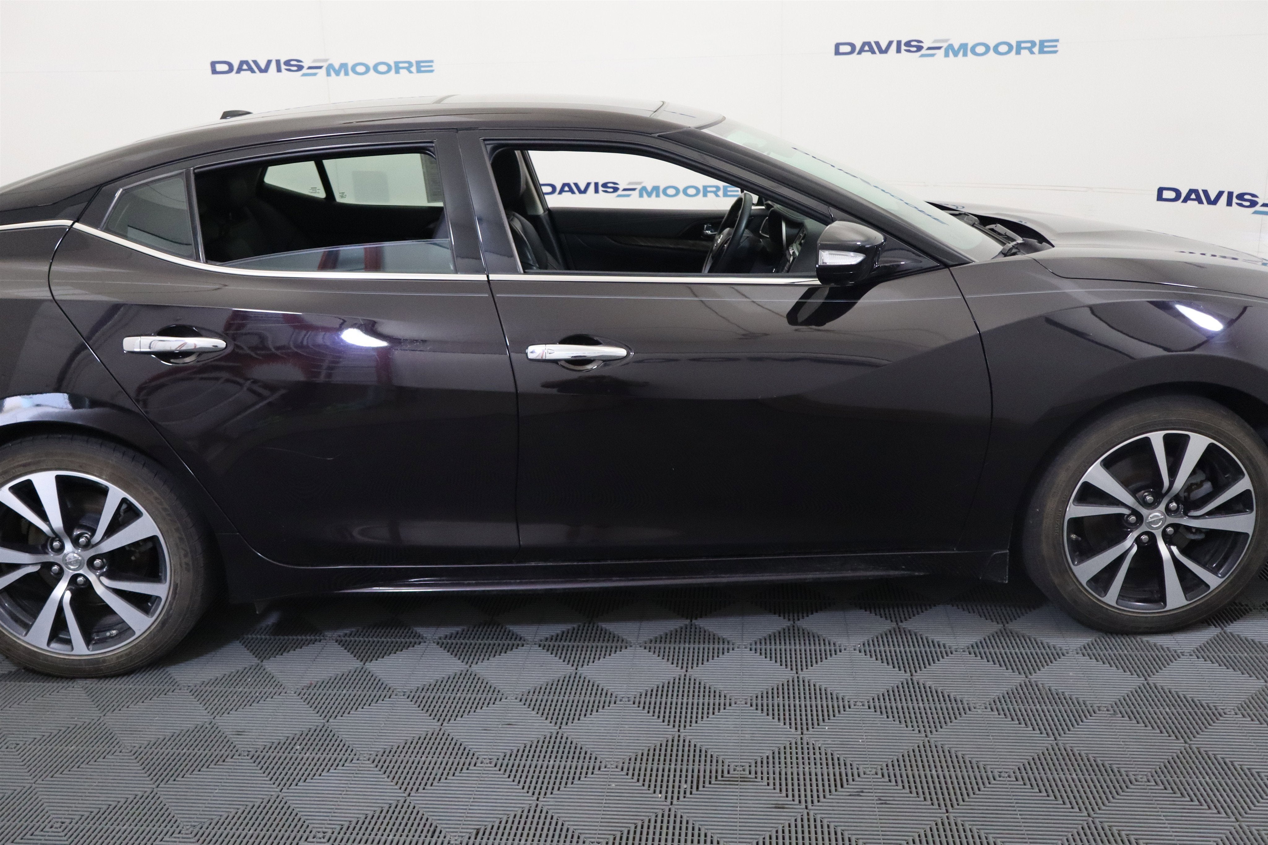 2017 Nissan Maxima Platinum