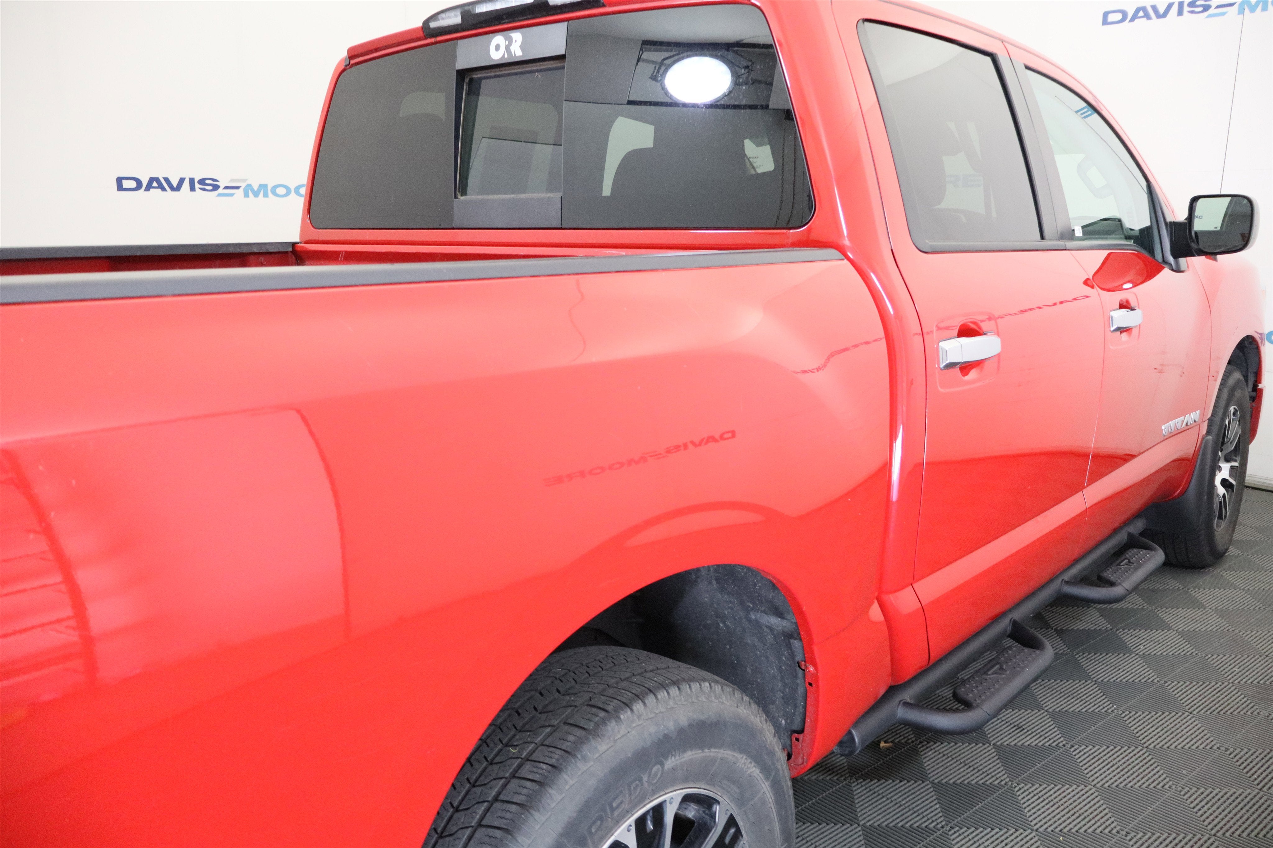 2021 Nissan Titan SV Crew Cab 4x4