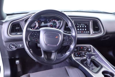 2022 Dodge Challenger SXT