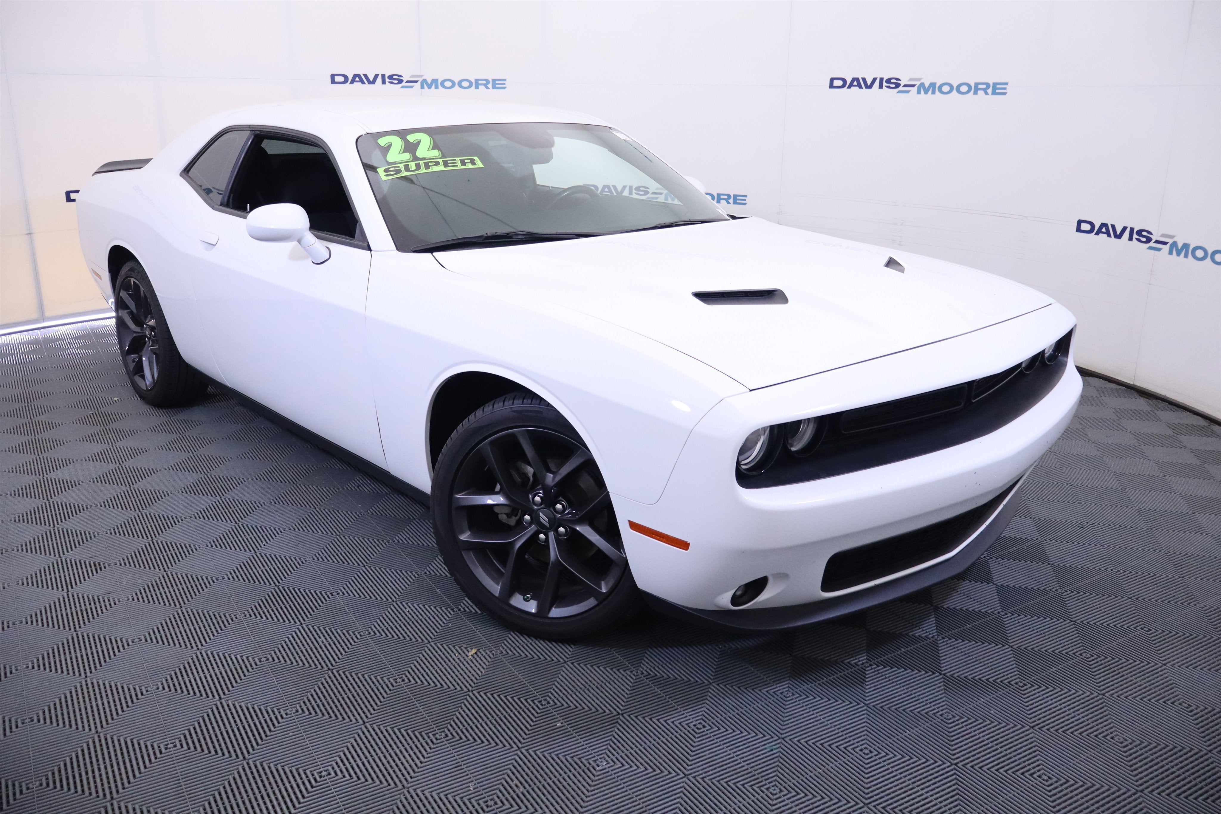 2022 Dodge Challenger SXT