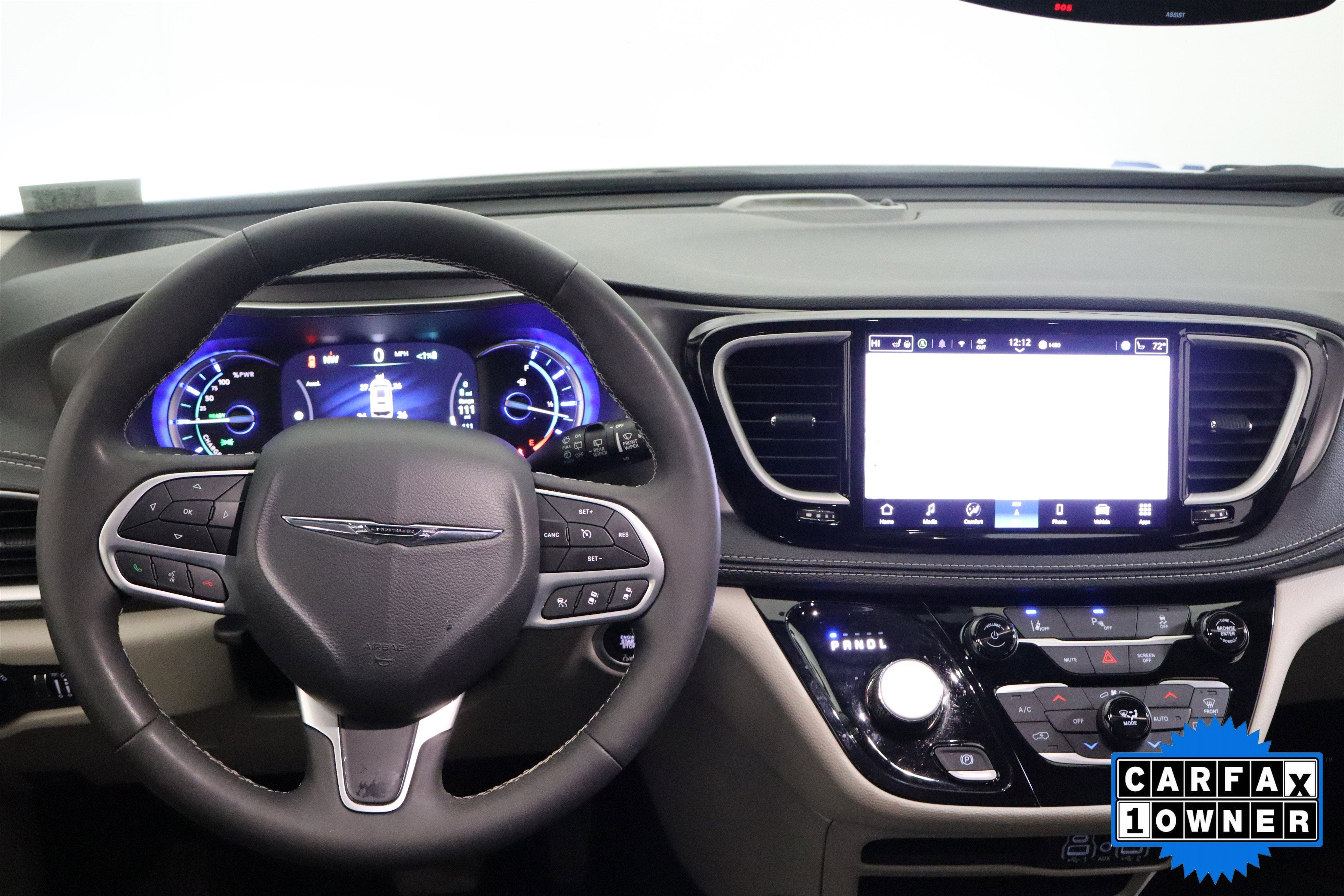 2024 Chrysler Pacifica Hybrid Select