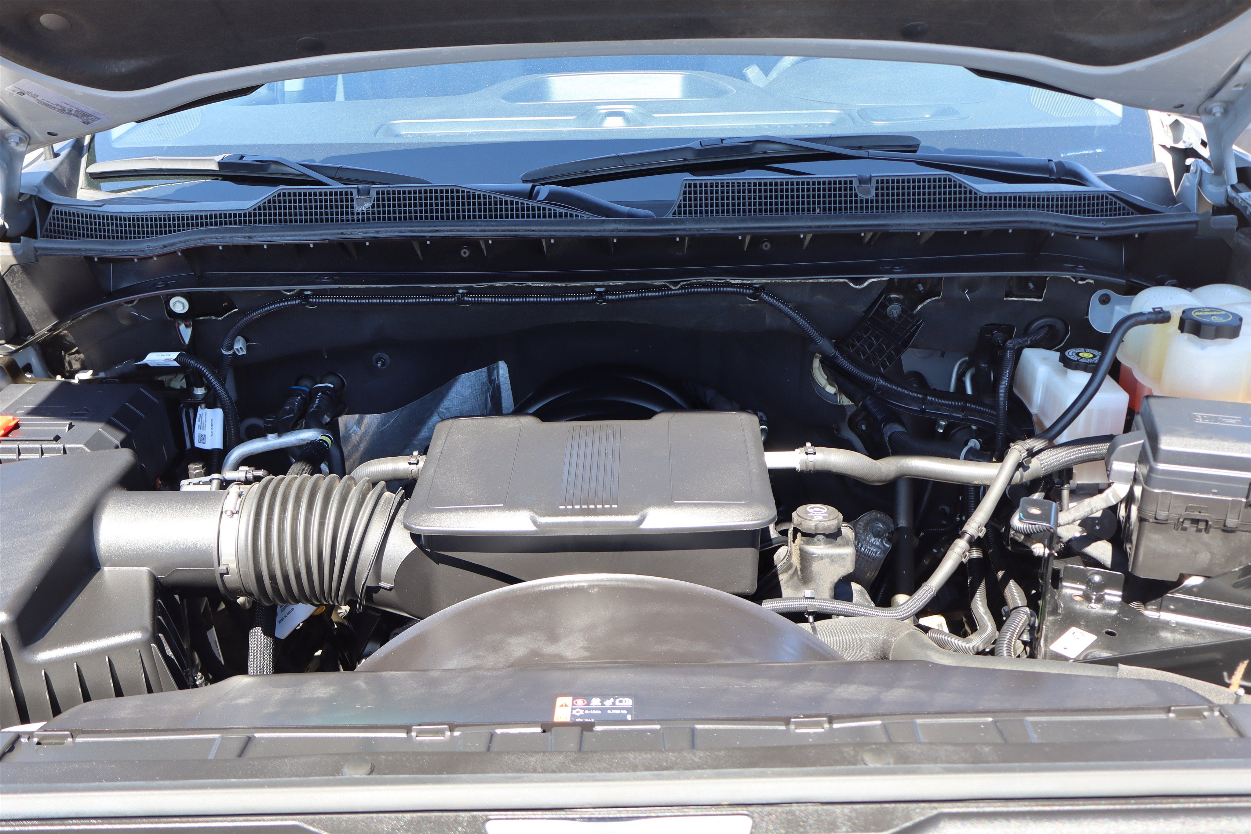 2025 Chevrolet Silverado 2500HD Custom Crew Cab 4WD