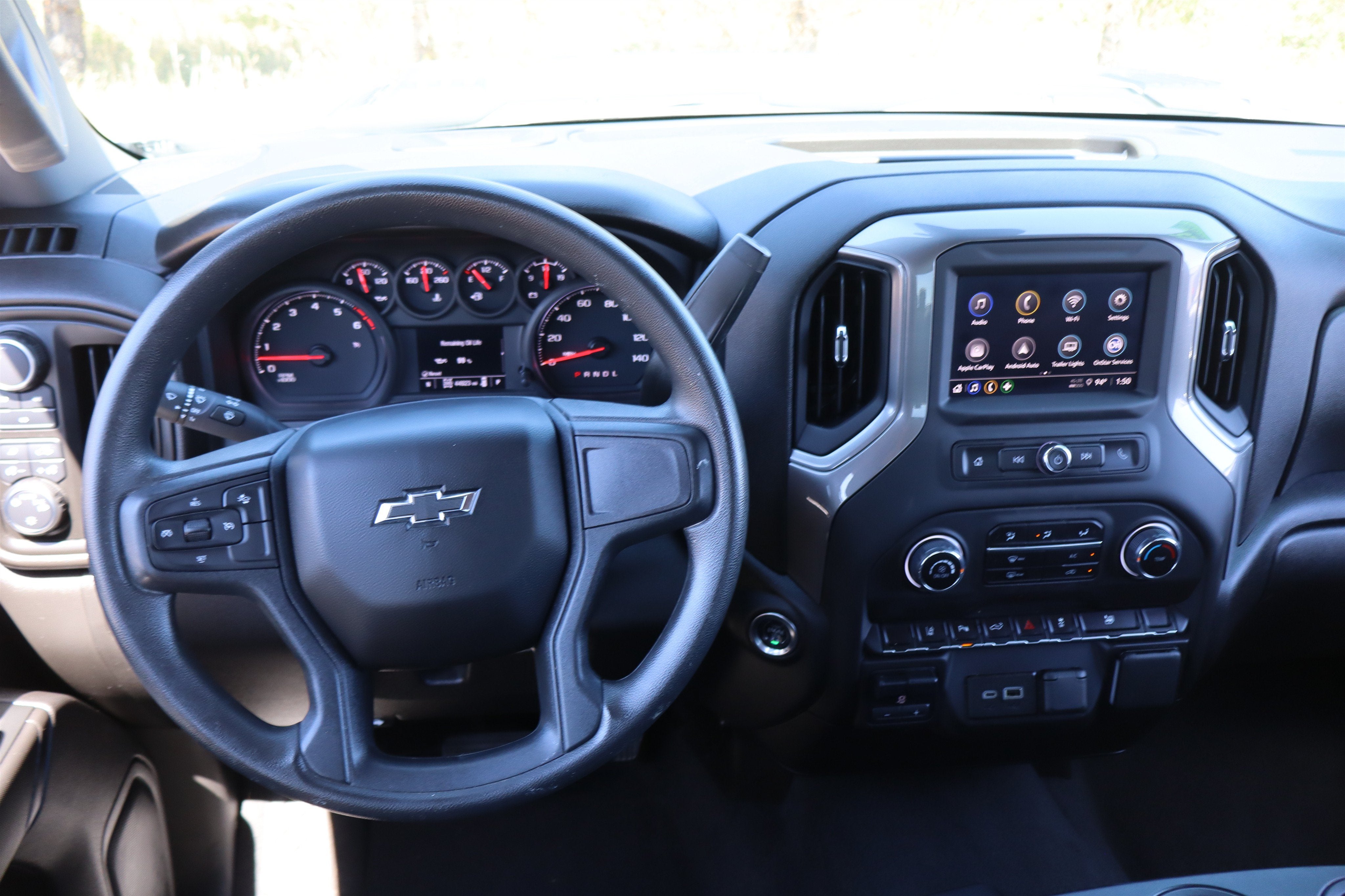 2025 Chevrolet Silverado 2500HD Custom Crew Cab 4WD