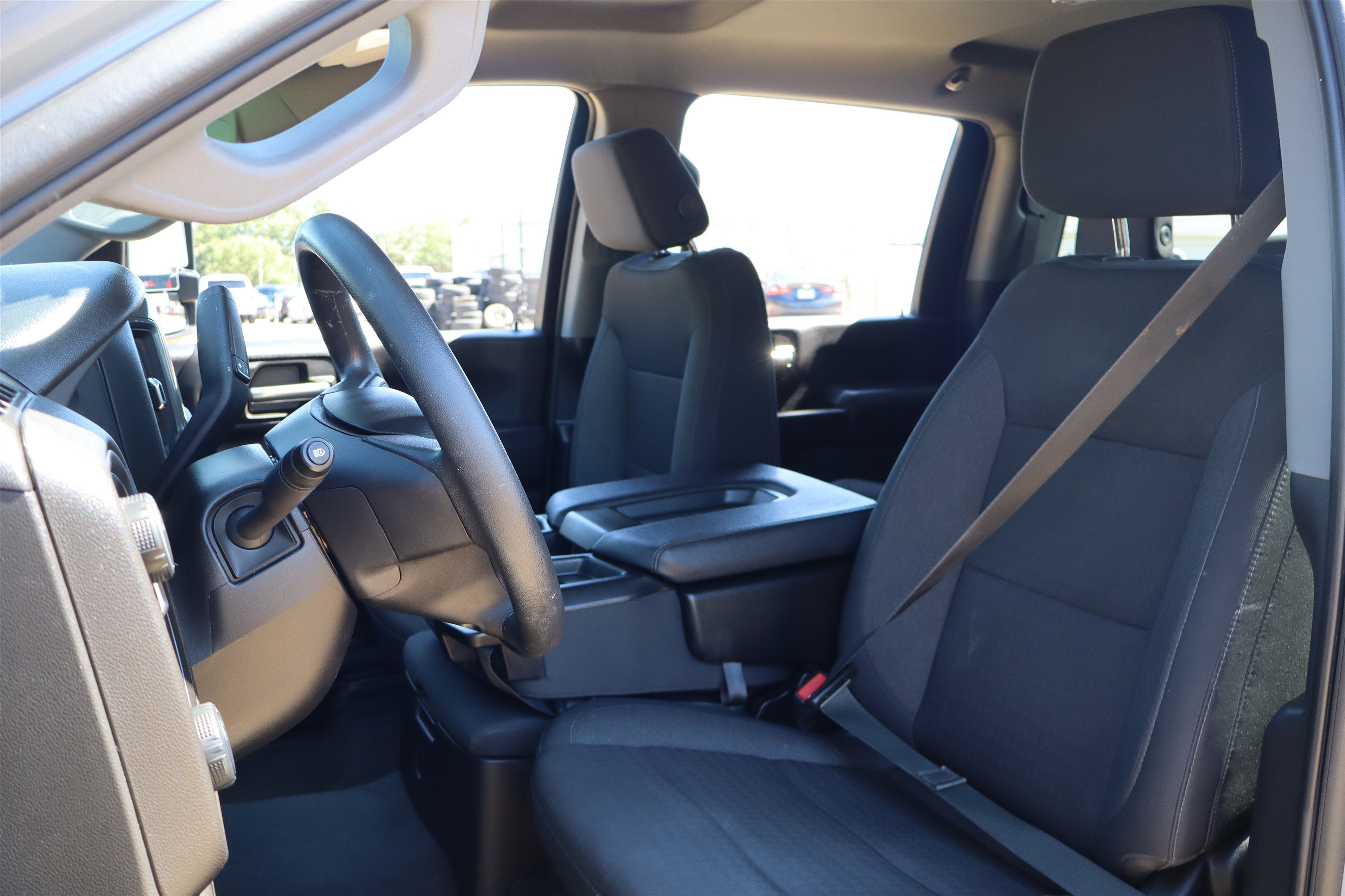2025 Chevrolet Silverado 2500HD Custom Crew Cab 4WD