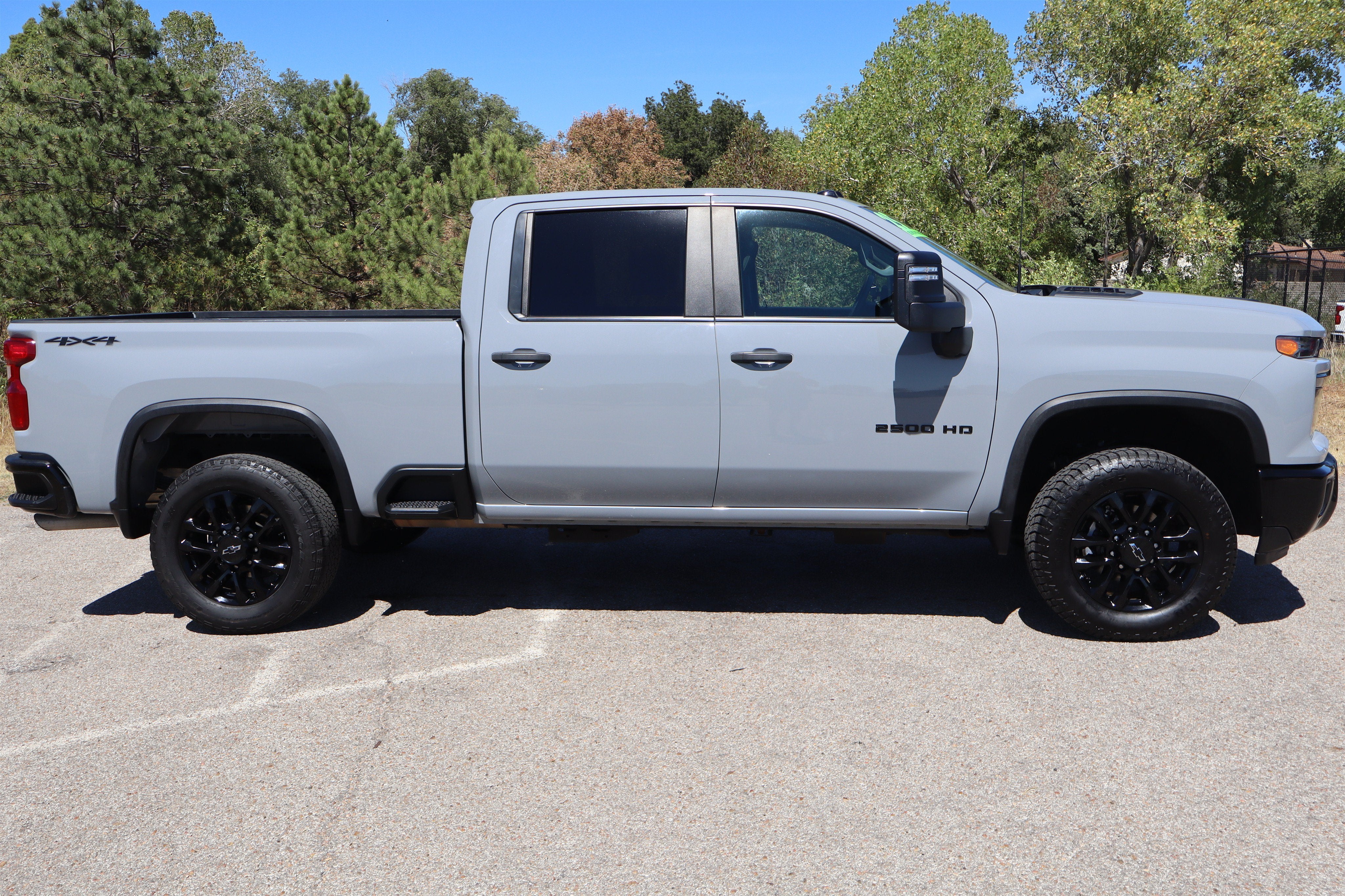 2025 Chevrolet Silverado 2500HD Custom Crew Cab 4WD