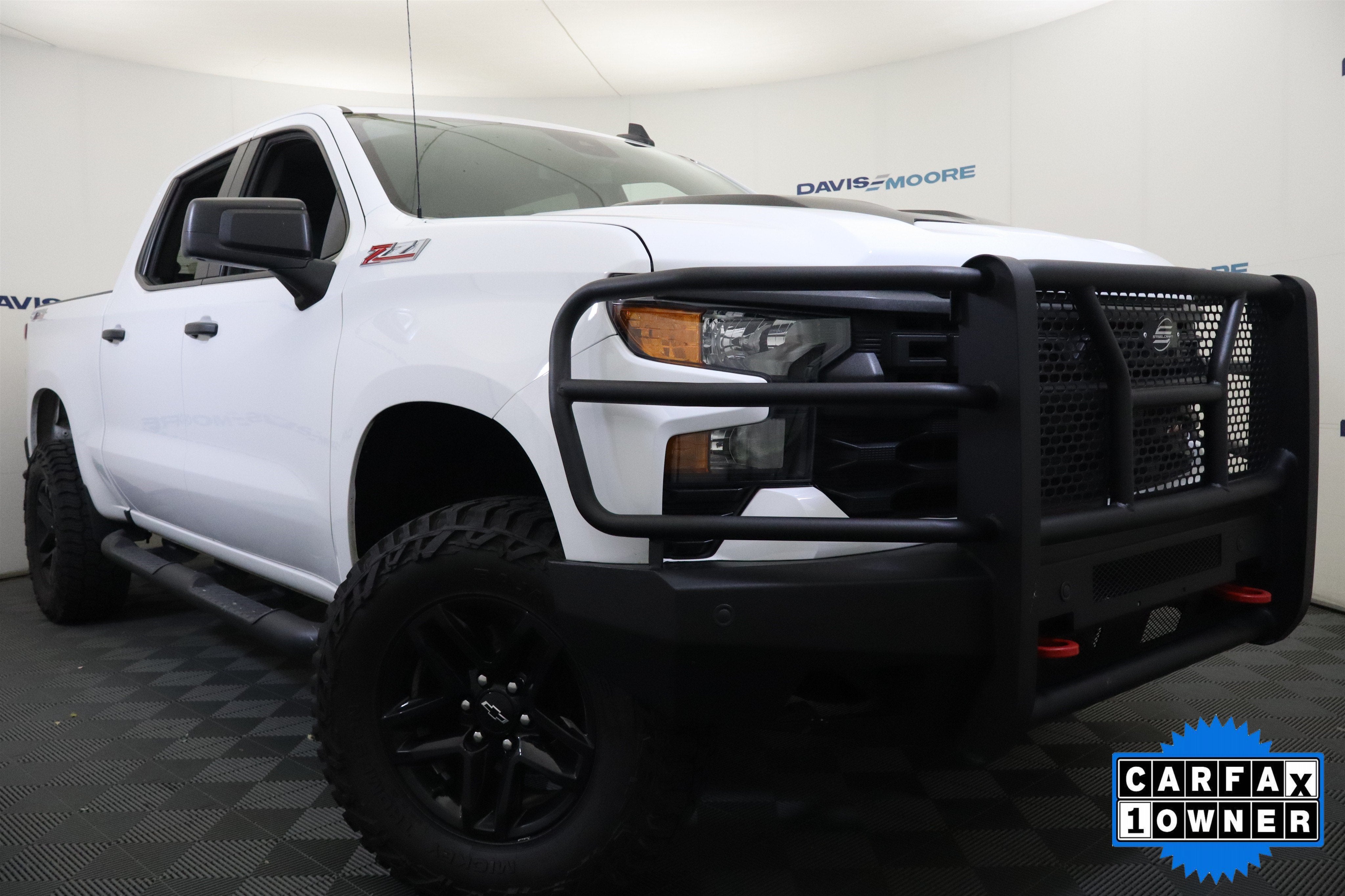 2023 Chevrolet Silverado 1500 Custom Trail Boss Crew Cab 4WD
