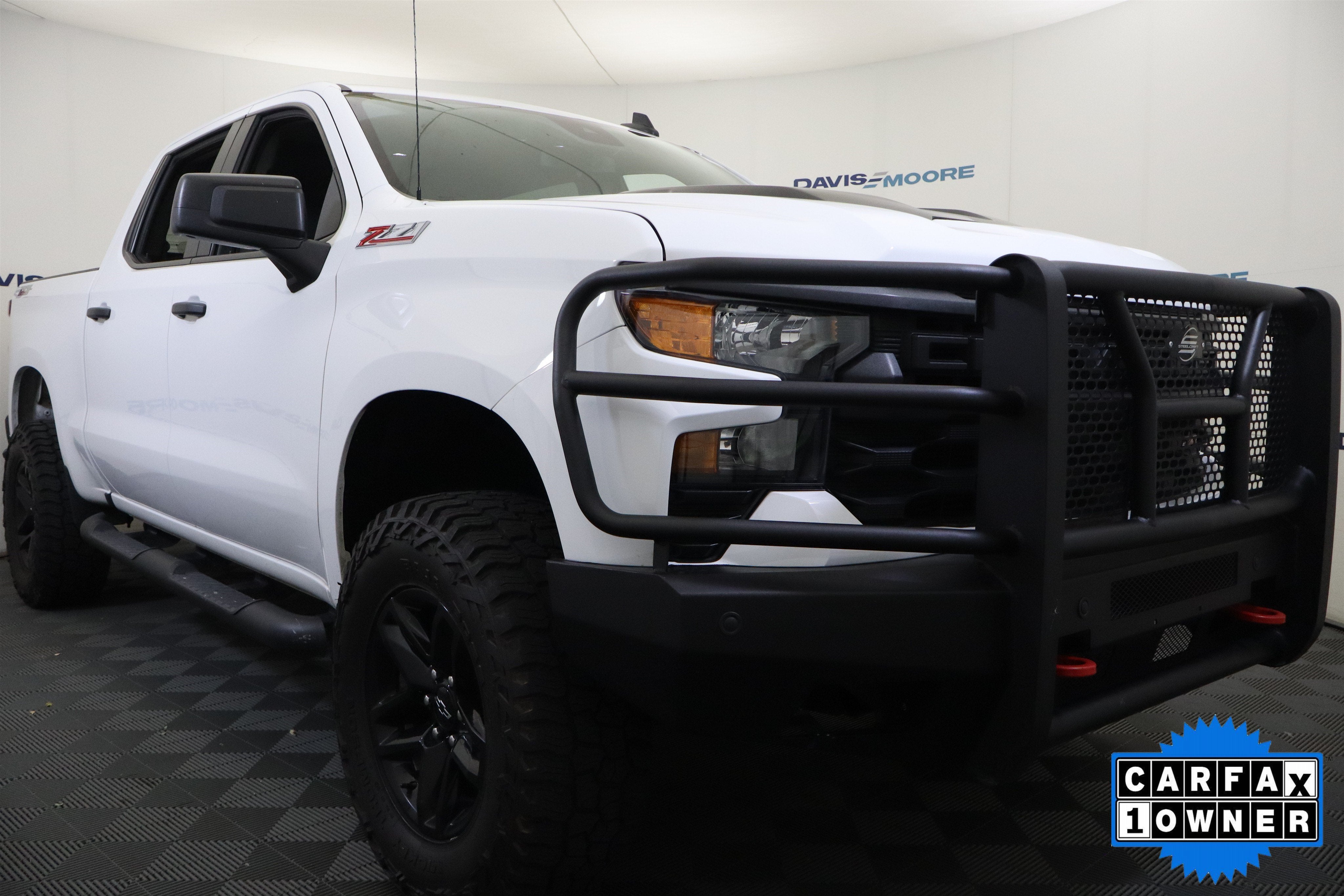 2023 Chevrolet Silverado 1500 Custom Trail Boss Crew Cab 4WD