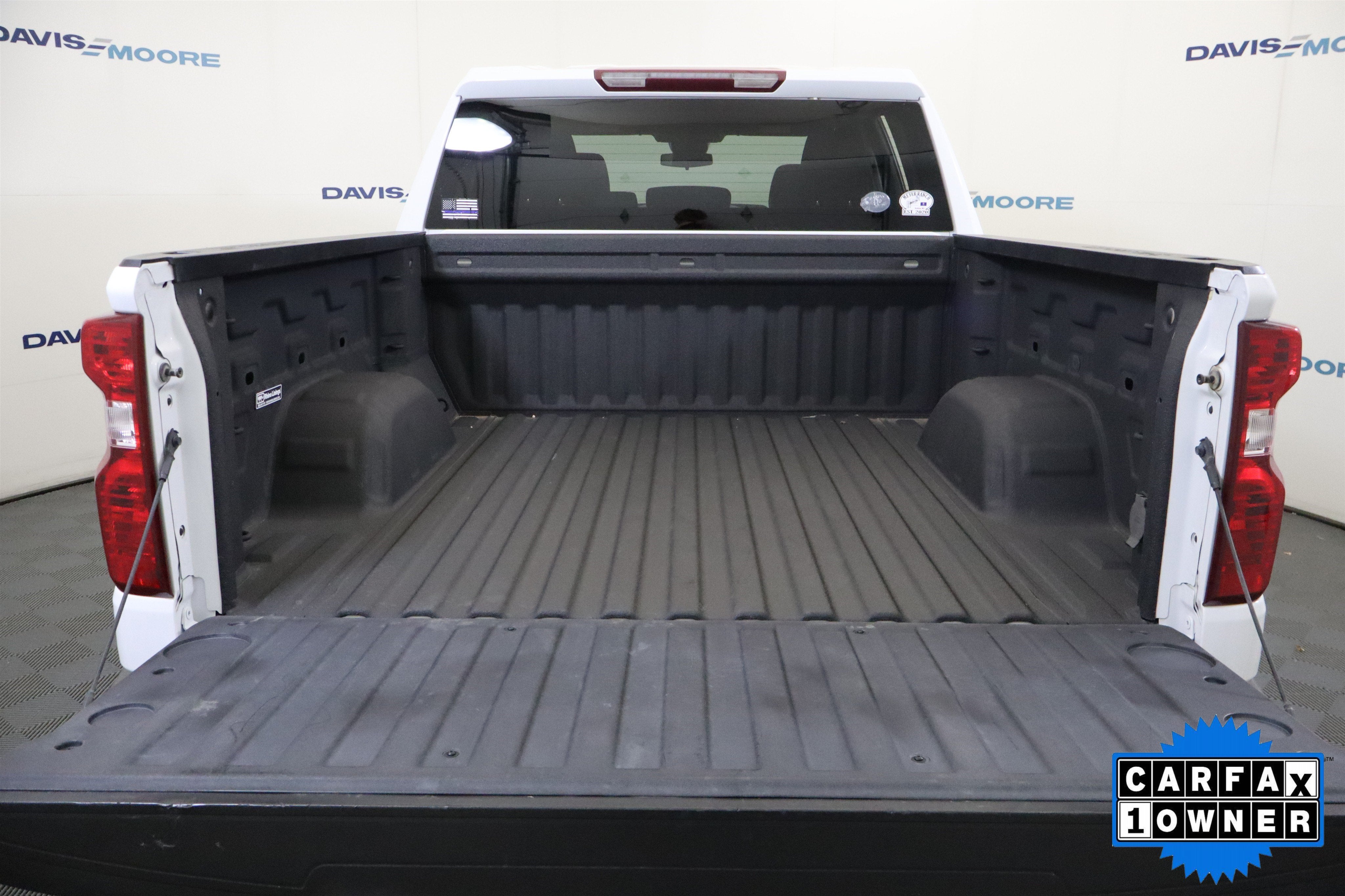 2023 Chevrolet Silverado 1500 Custom Trail Boss Crew Cab 4WD
