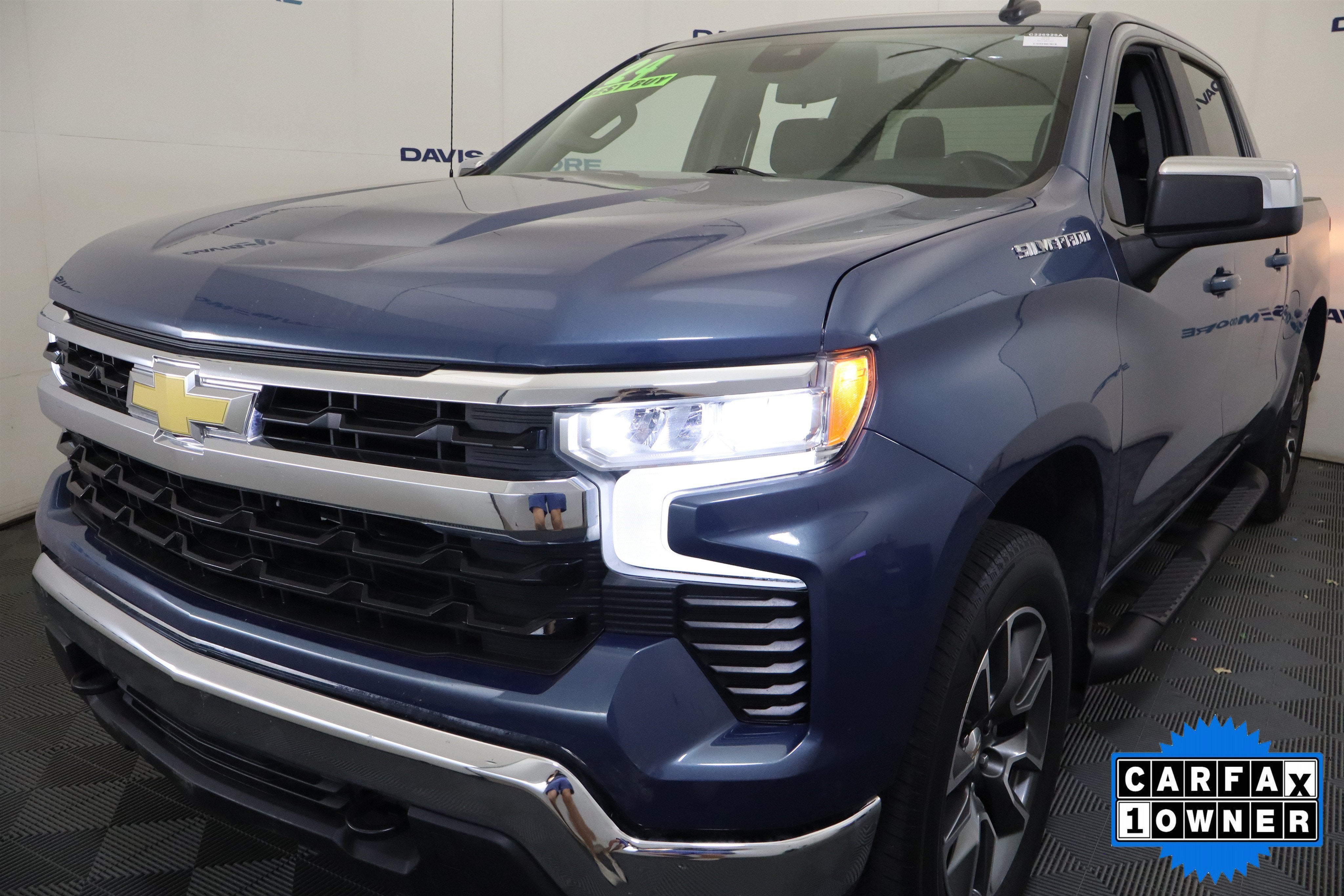 2024 Chevrolet Silverado 1500 LT Crew Cab 4WD