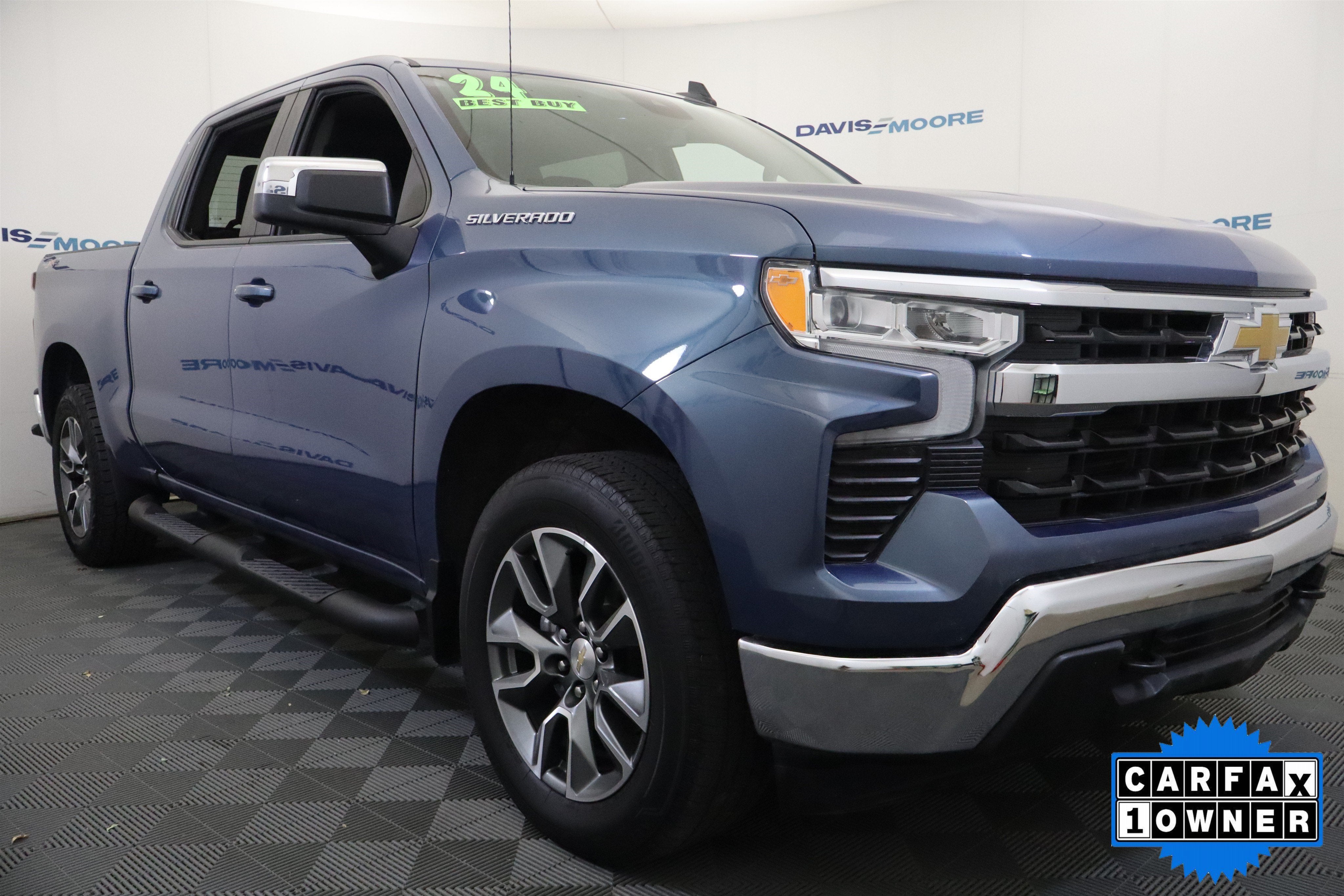 2024 Chevrolet Silverado 1500 LT Crew Cab 4WD