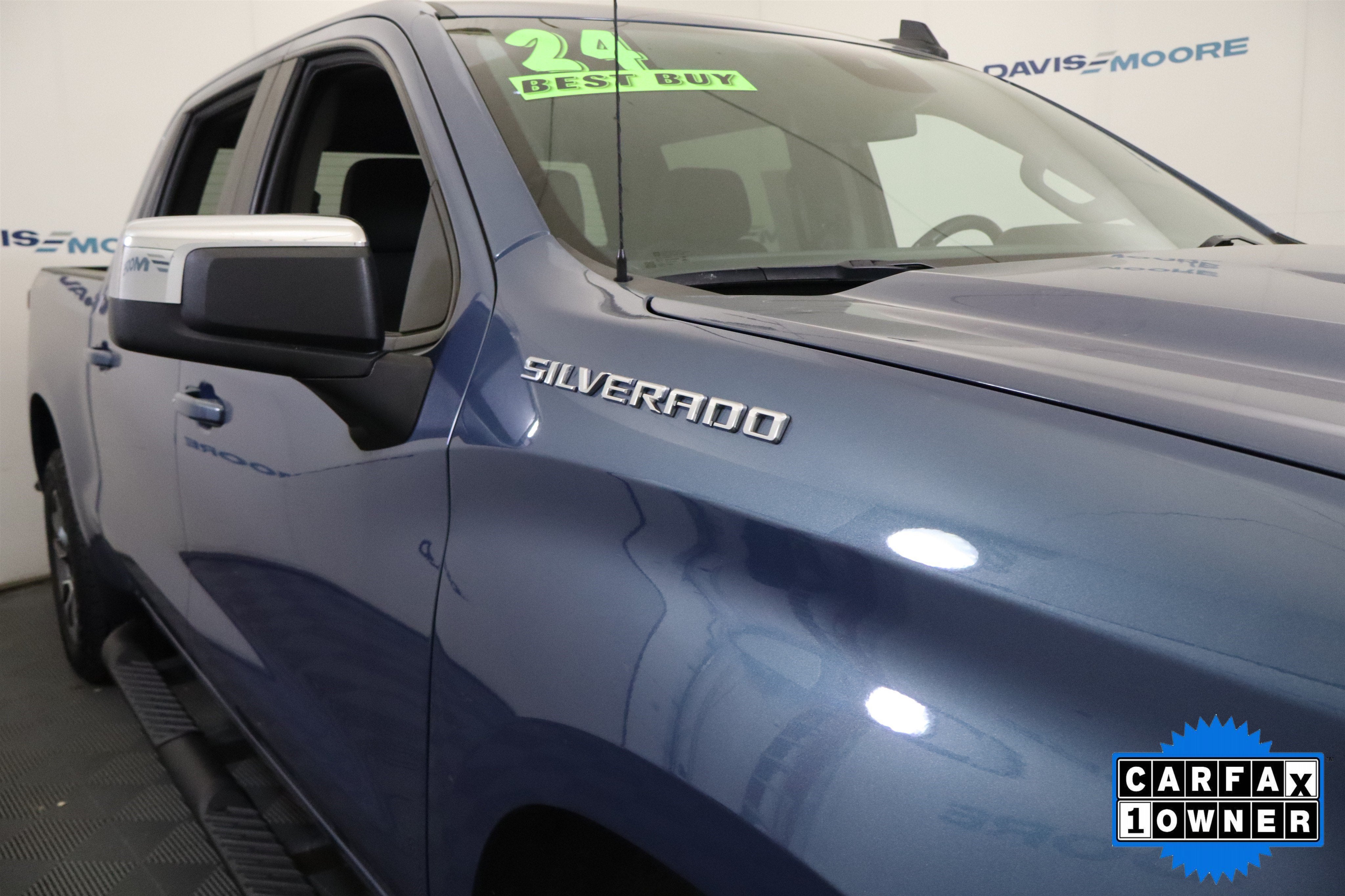 2024 Chevrolet Silverado 1500 LT Crew Cab 4WD
