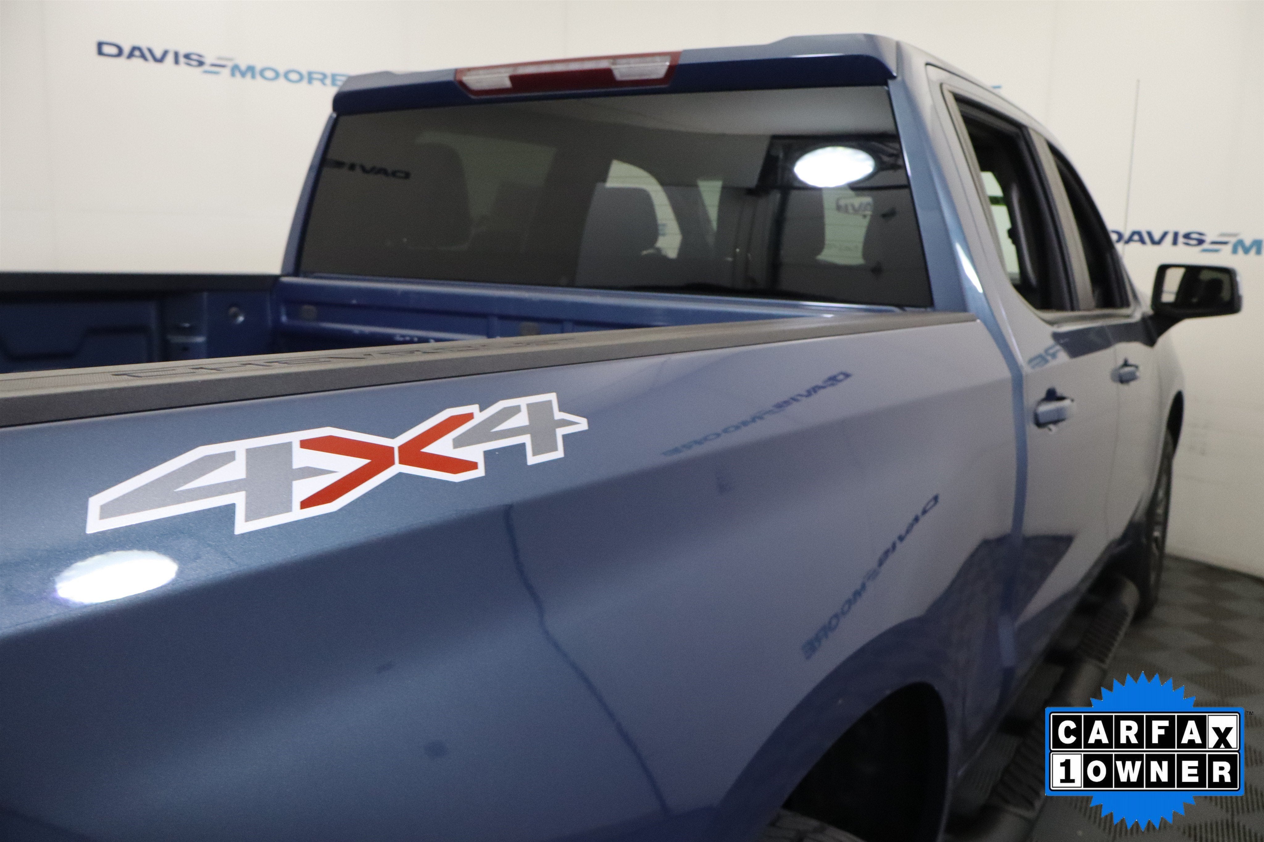 2024 Chevrolet Silverado 1500 LT Crew Cab 4WD