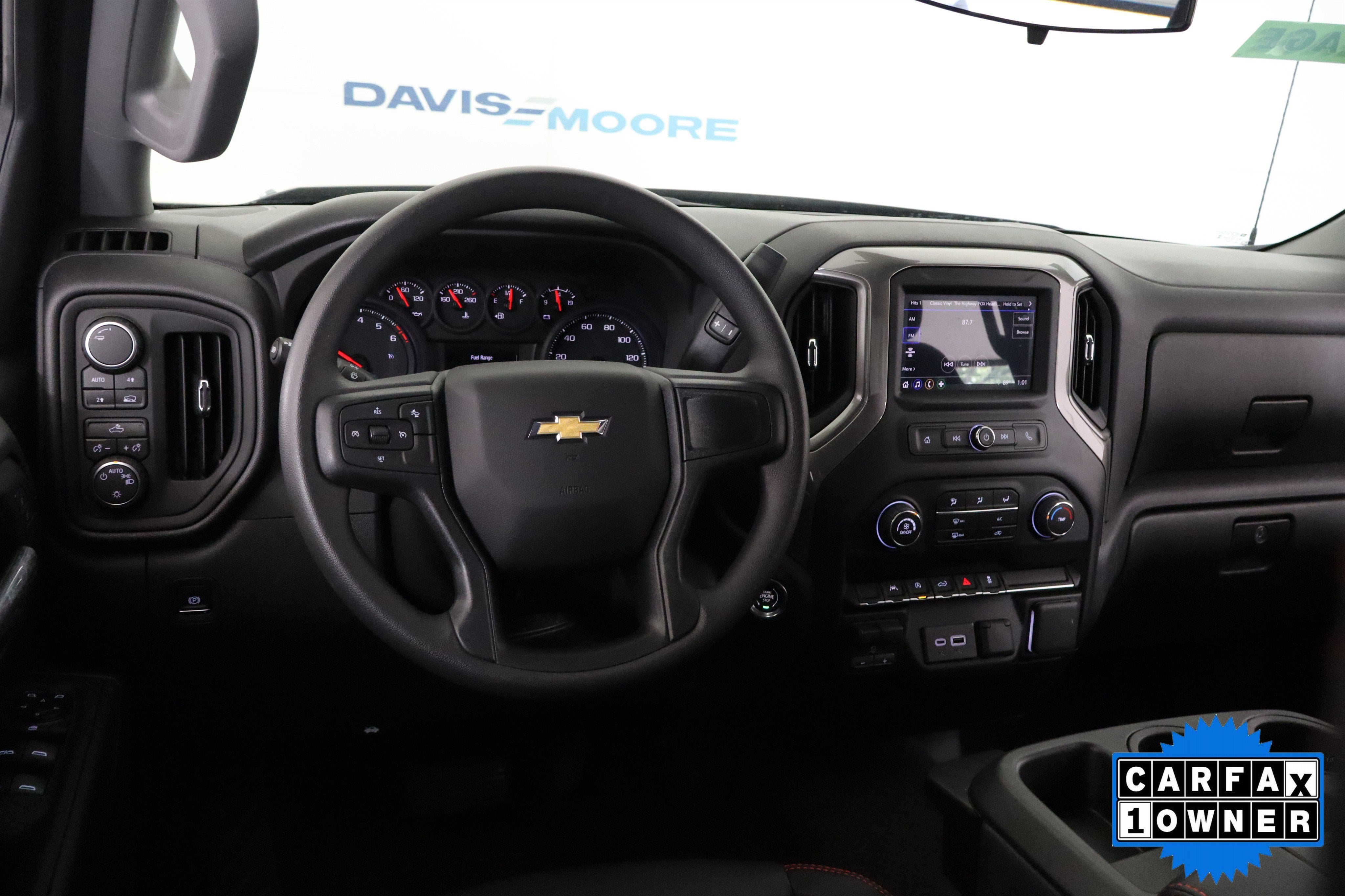 2026 Chevrolet Silverado 1500 Custom Crew Cab 4WD