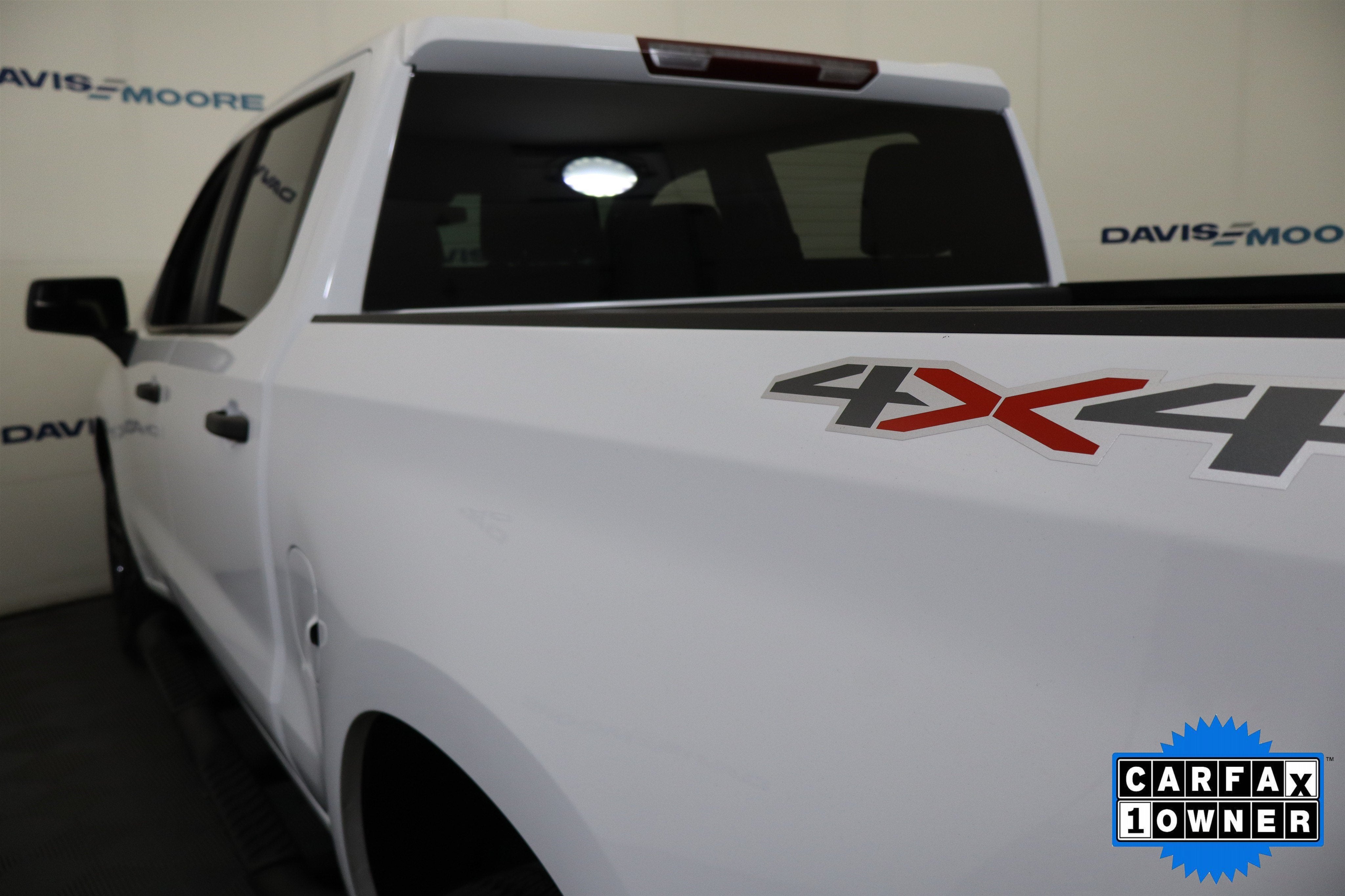 2025 Chevrolet Silverado 1500 Custom Crew Cab 4WD