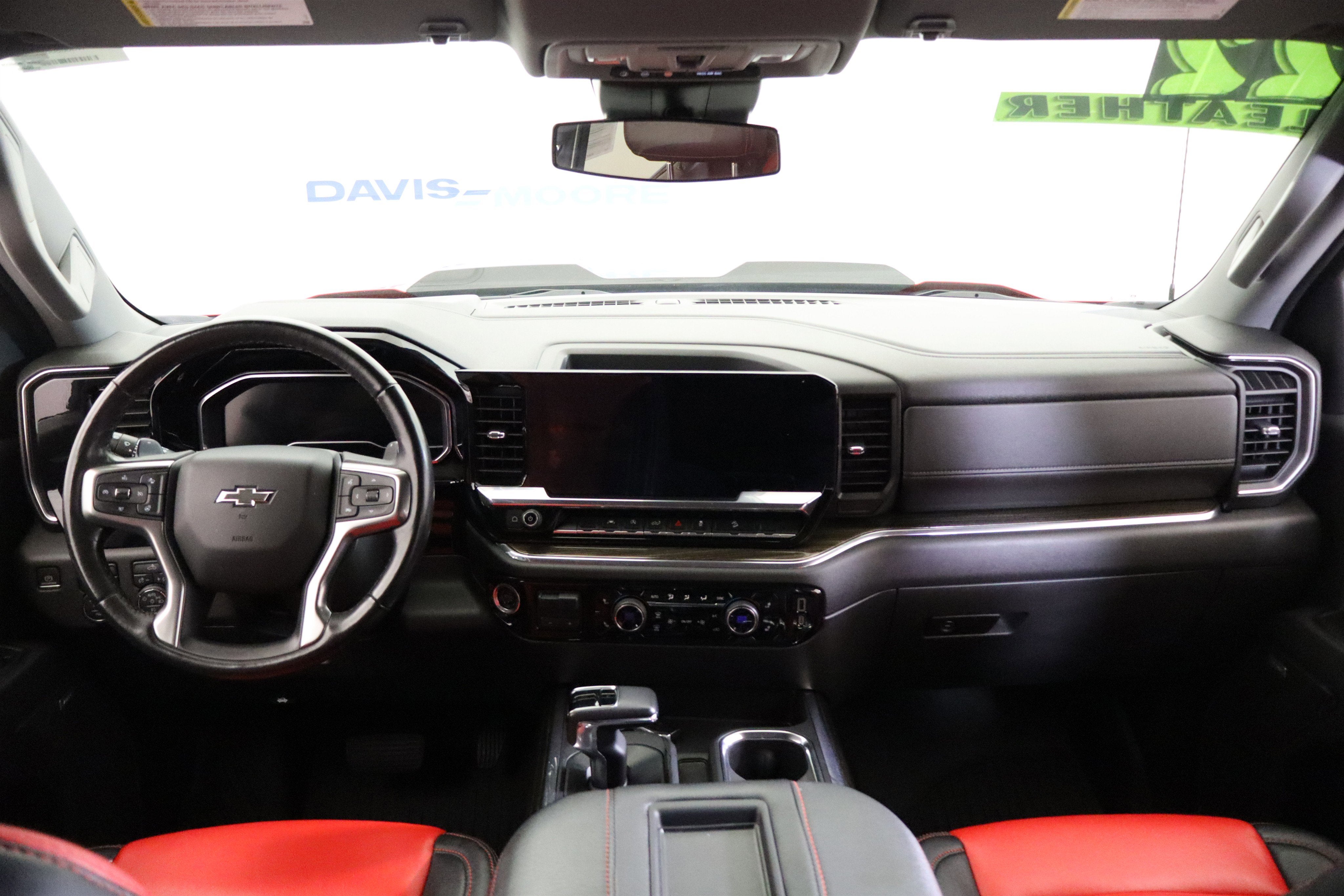 2022 Chevrolet Silverado 1500 LT Trail Boss Crew Cab 4WD