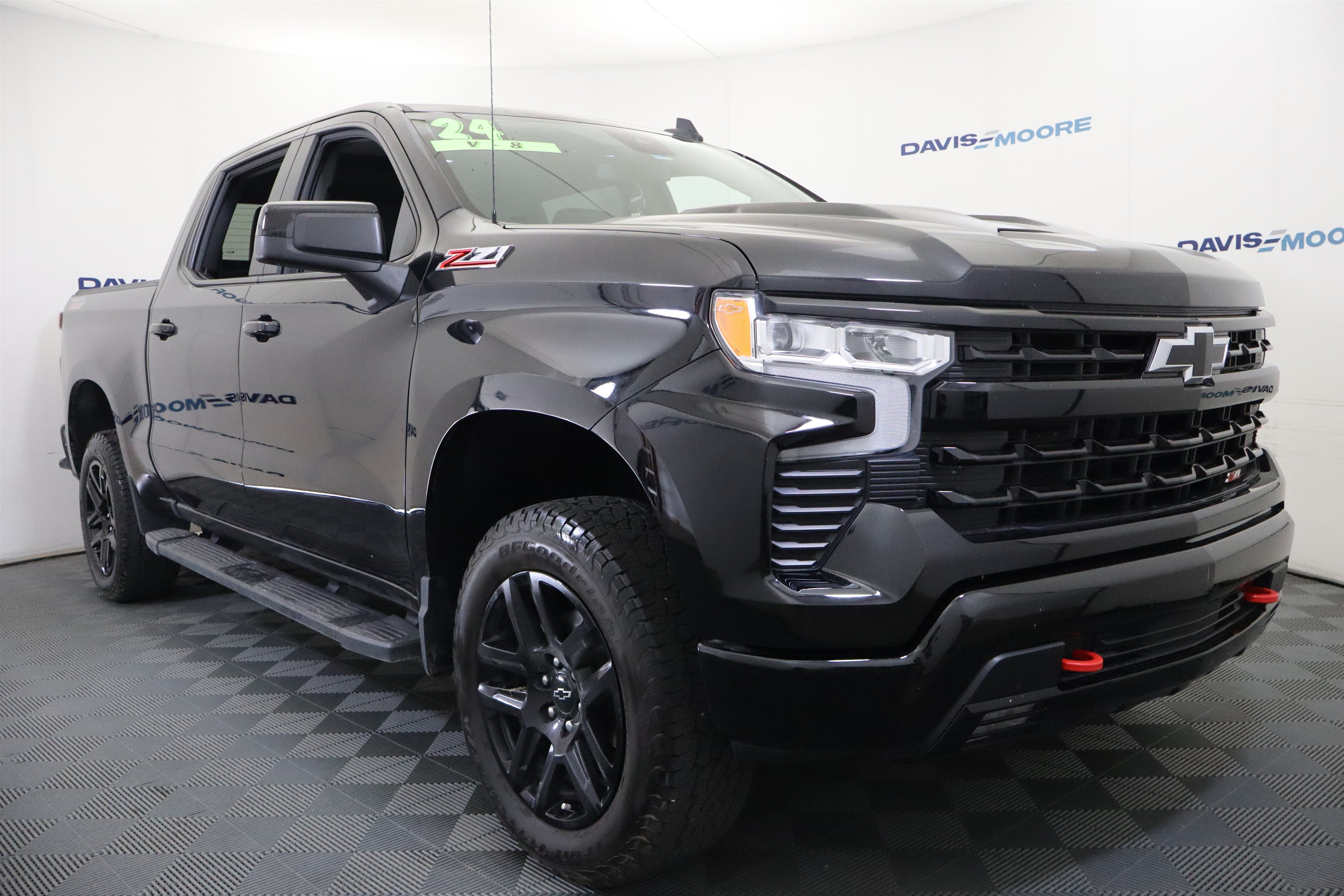 2024 Chevrolet Silverado 1500 LT Trail Boss Crew Cab 4WD