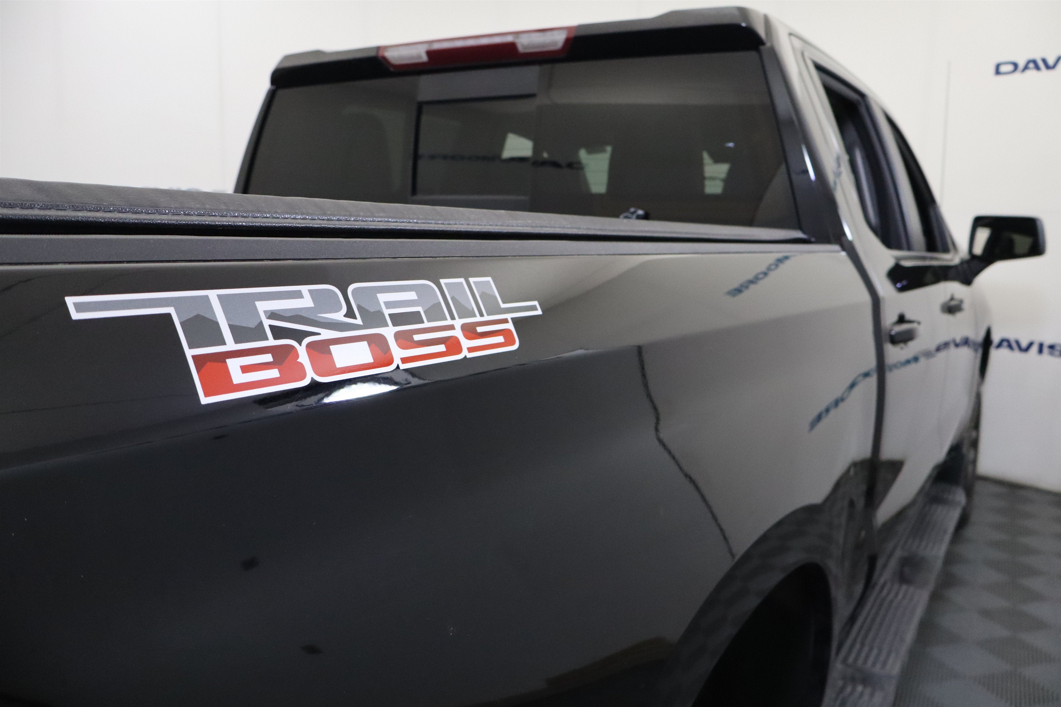 2024 Chevrolet Silverado 1500 LT Trail Boss Crew Cab 4WD